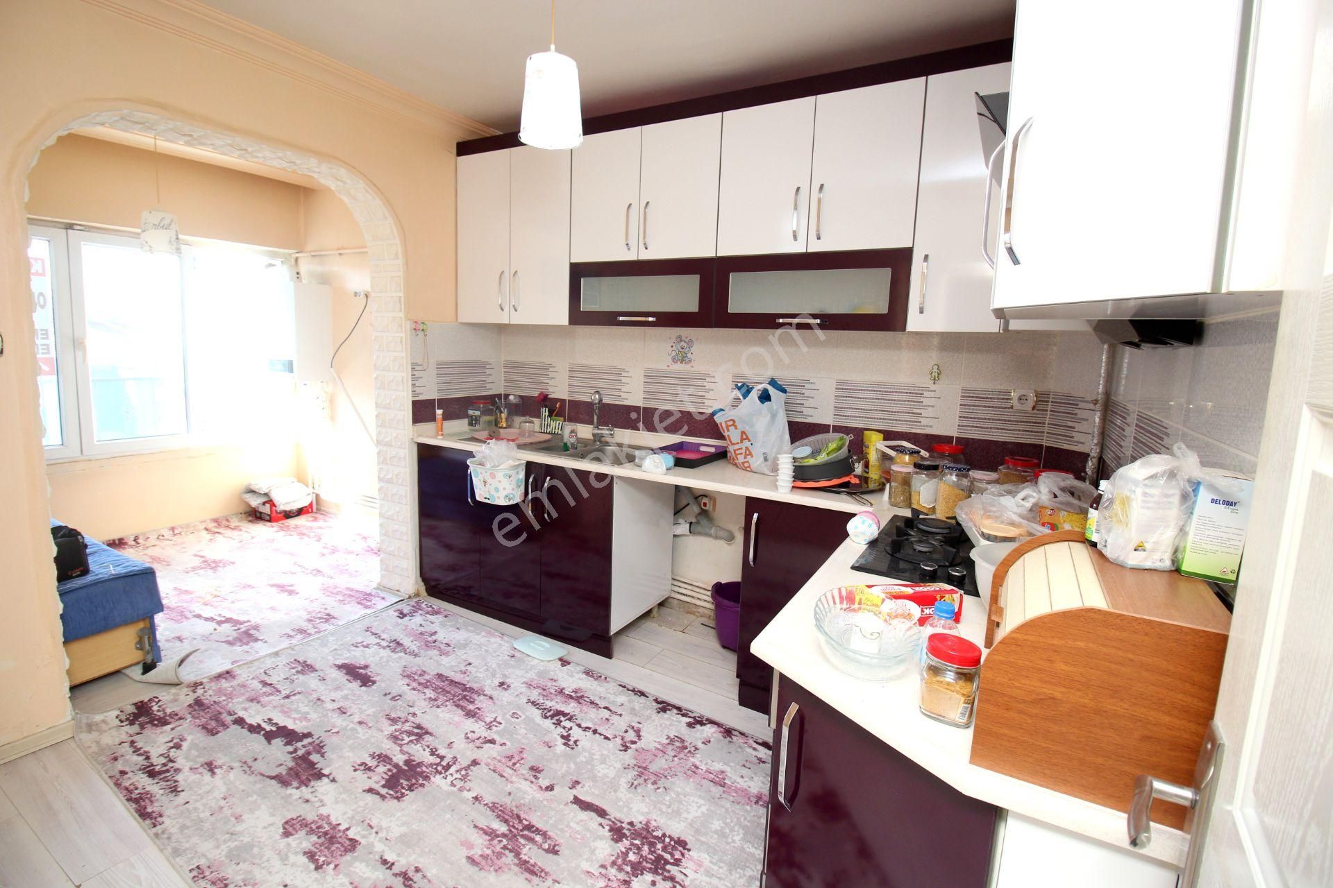 Emre Emlaktan Topçu Mahallesinde Site İçerisinde **boş** Kiralık 3+1 Daire - Görsel 5