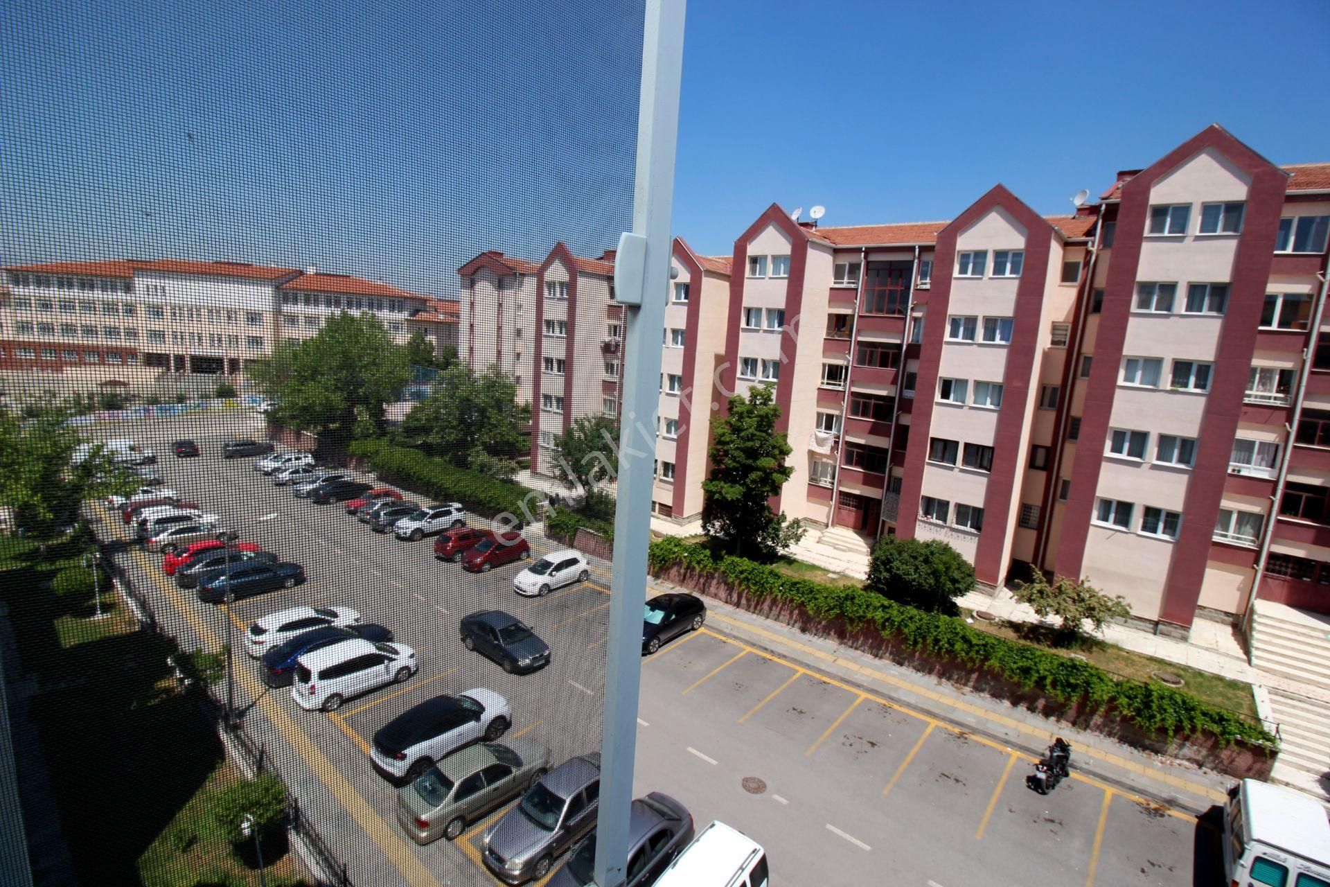 Emre Emlaktan Topçu Mahallesinde Site İçerisinde **boş** Kiralık 3+1 Daire - Görsel 22