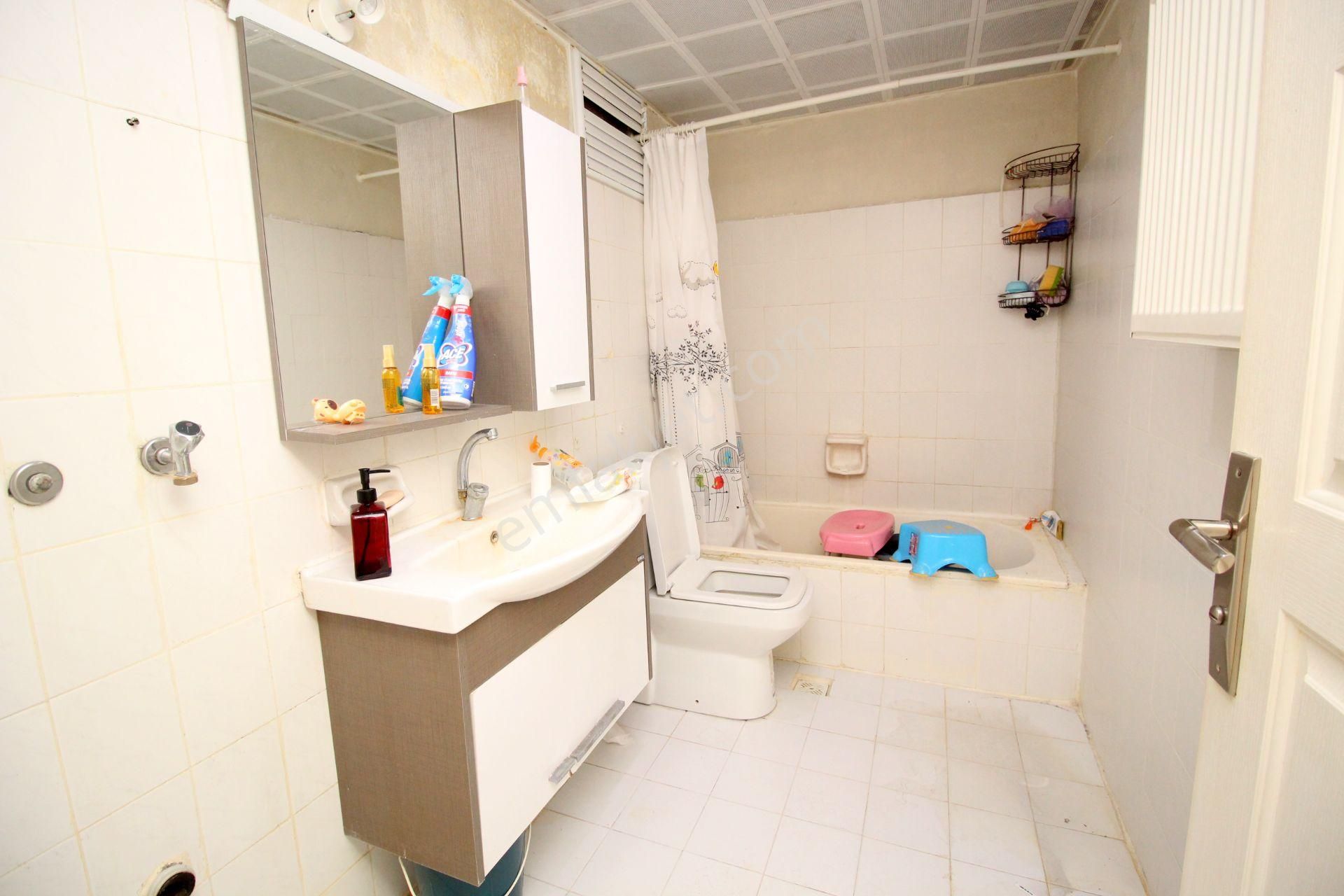 Emre Emlaktan Topçu Mahallesinde Site İçerisinde **boş** Kiralık 3+1 Daire - Görsel 14