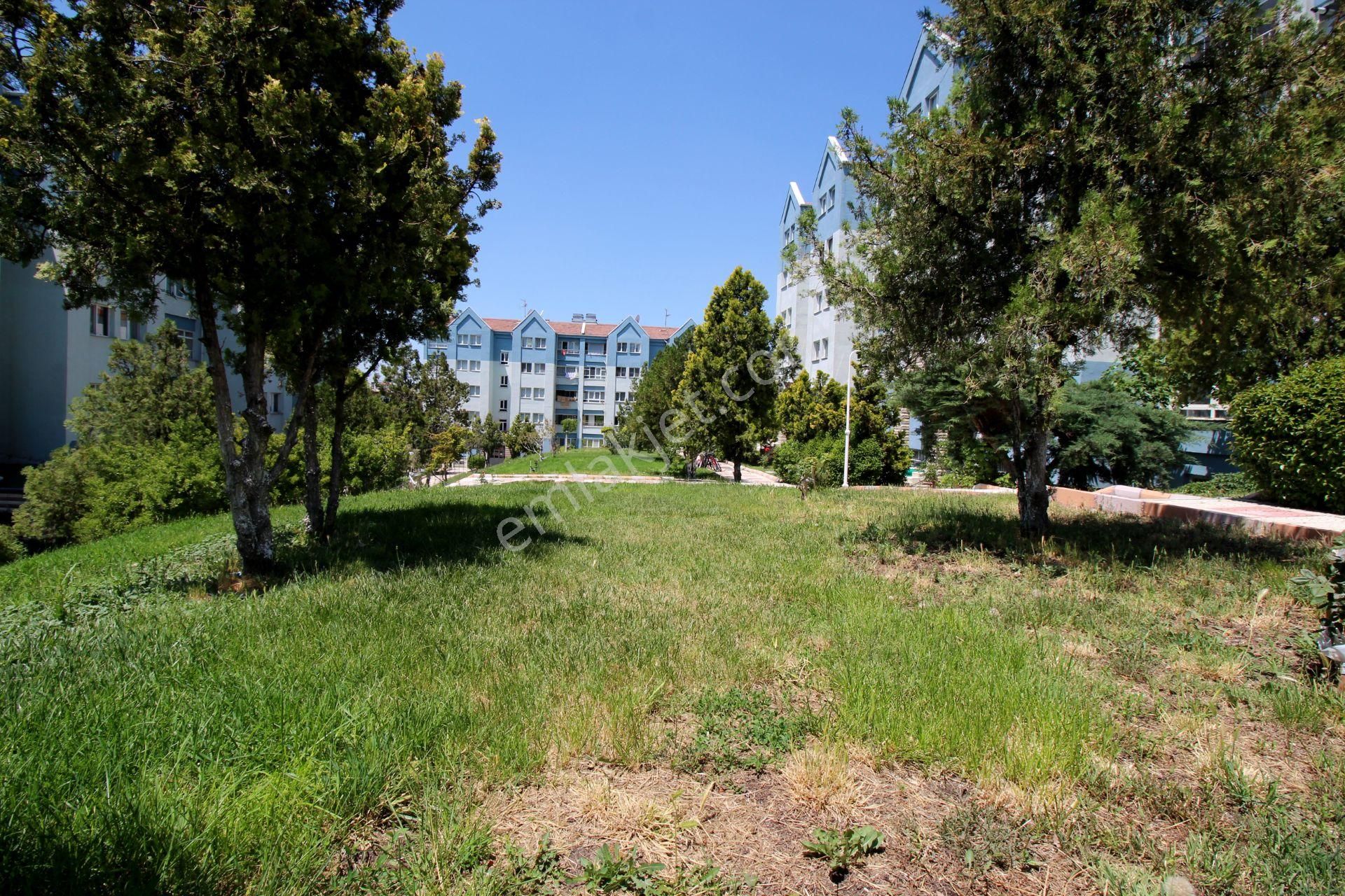 Emre Emlaktan Topçu Mahallesinde Site İçerisinde **boş** Kiralık 3+1 Daire - Görsel 23