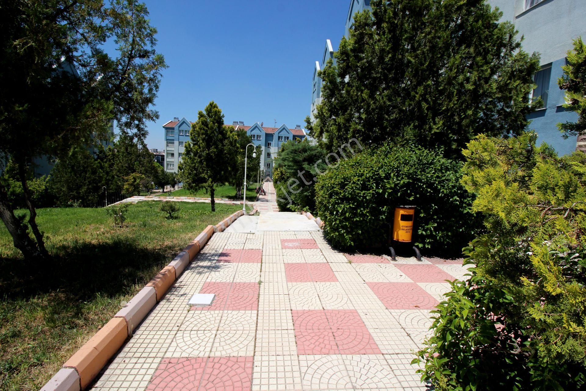 Emre Emlaktan Topçu Mahallesinde Site İçerisinde **boş** Kiralık 3+1 Daire - Görsel 24