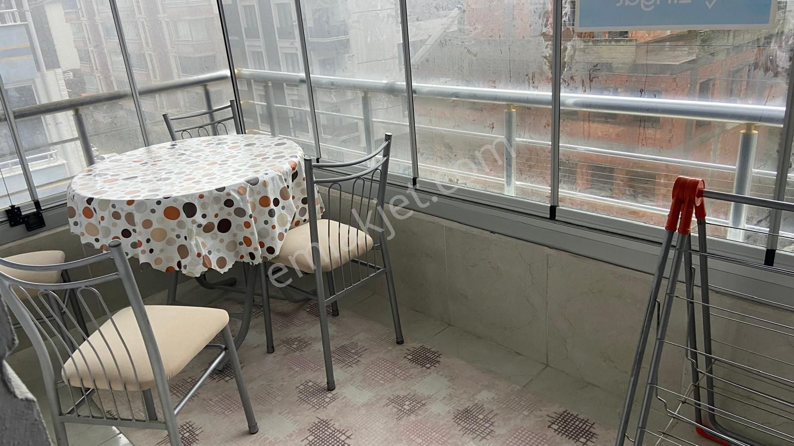 Gülhan Gayrimenkulden Satılık Eşyalı 1+1 Daire