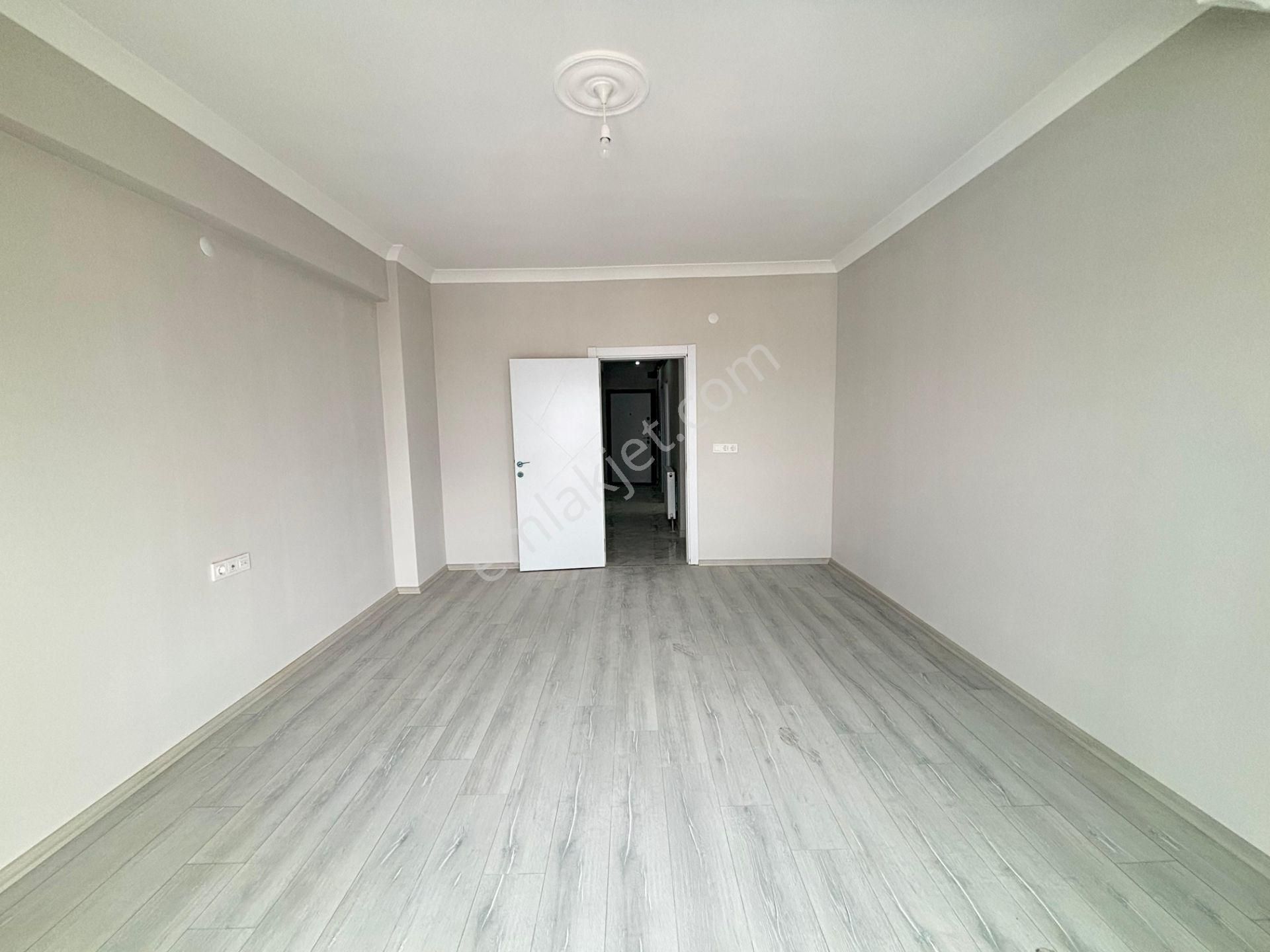 Güven'den İstasyon'da Okullar Bölgesinde K.otoparklı 2+1 Daire - Görsel 2