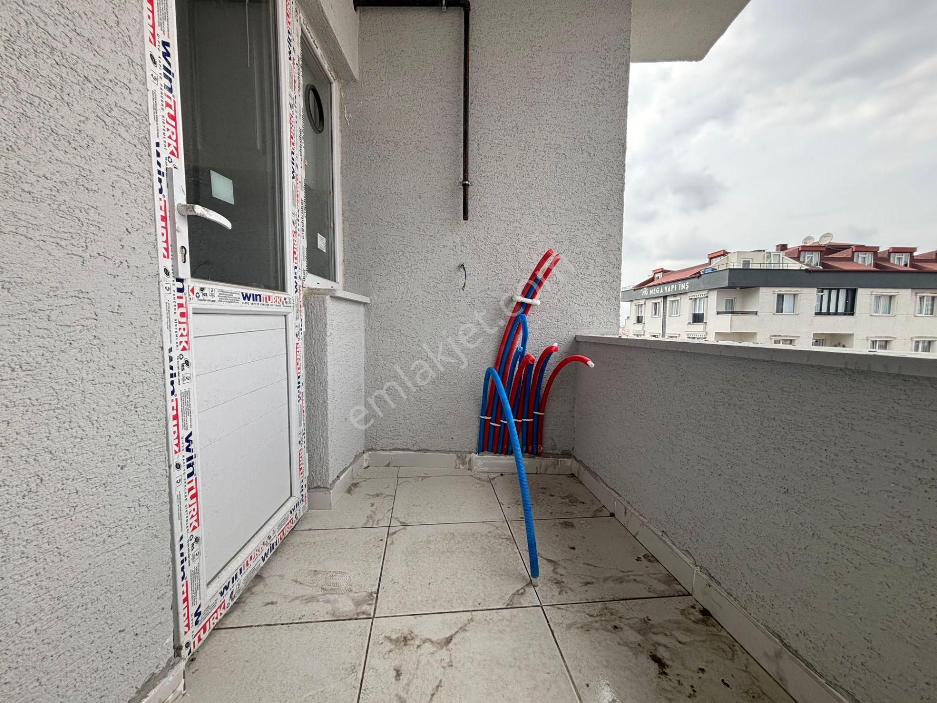 Güven'den İstasyon'da Okullar Bölgesinde K.otoparklı 2+1 Daire - Görsel 17