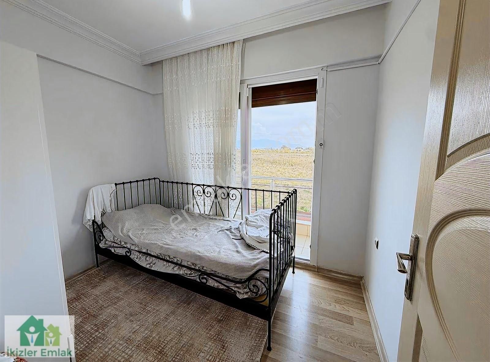 Seferihisar Doğanbey'de Satılık 5+1 Geniş Bahçeli Dublex Villa - Görsel 16