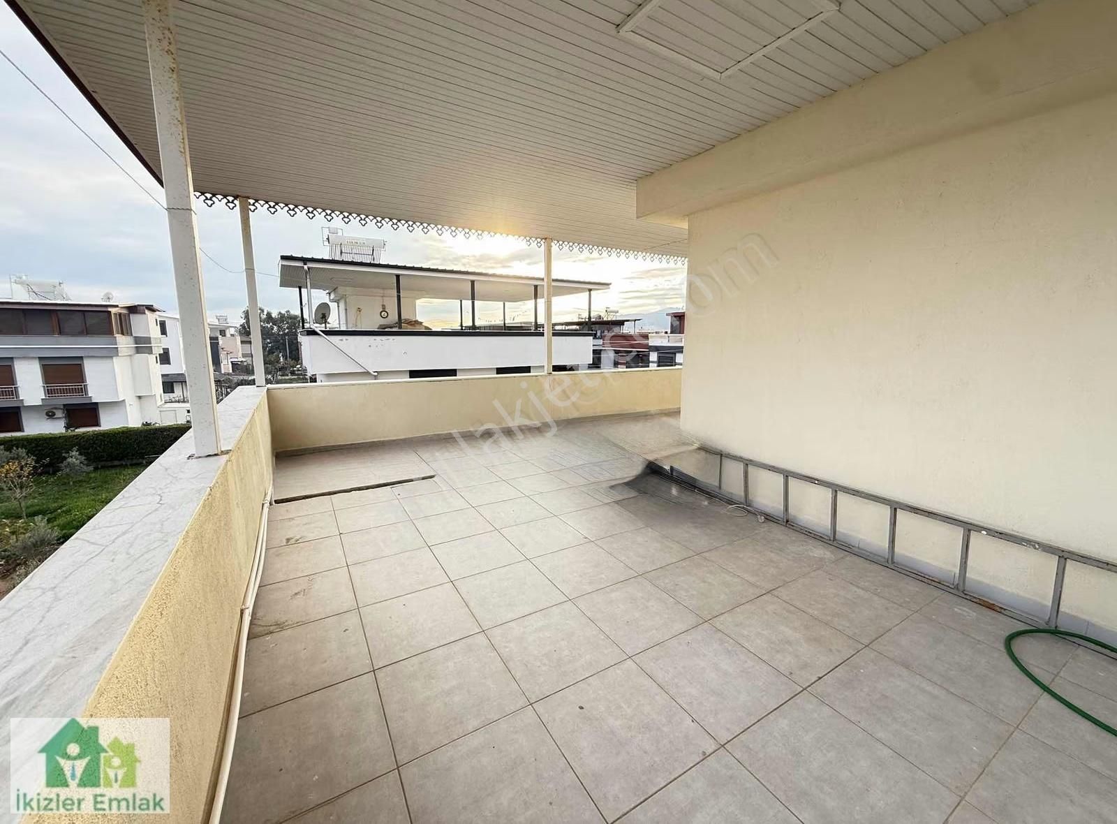 Seferihisar Doğanbey'de Satılık 5+1 Geniş Bahçeli Dublex Villa - Görsel 7