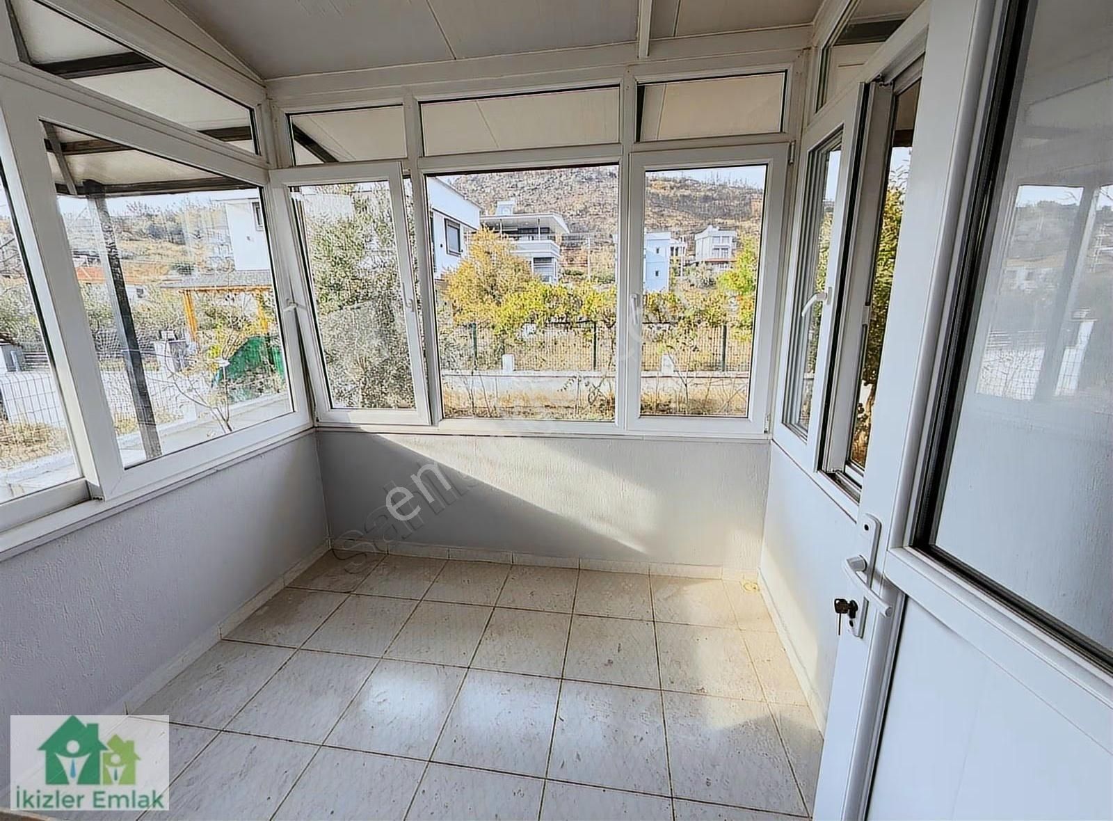 Seferihisar Doğanbey Merkez'de Satılık Geniş Bahçeli 4+1 Villa - Görsel 22