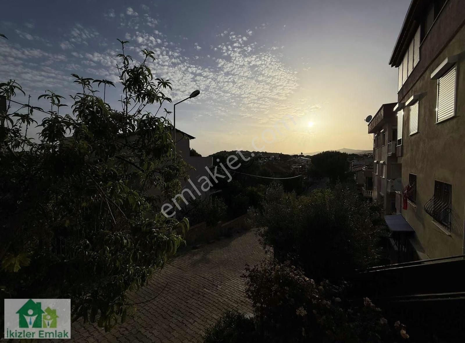 Seferihisar Ürkmez'de Deniz Tarafında Satılık 1+1 85m2 Daire - Görsel 14