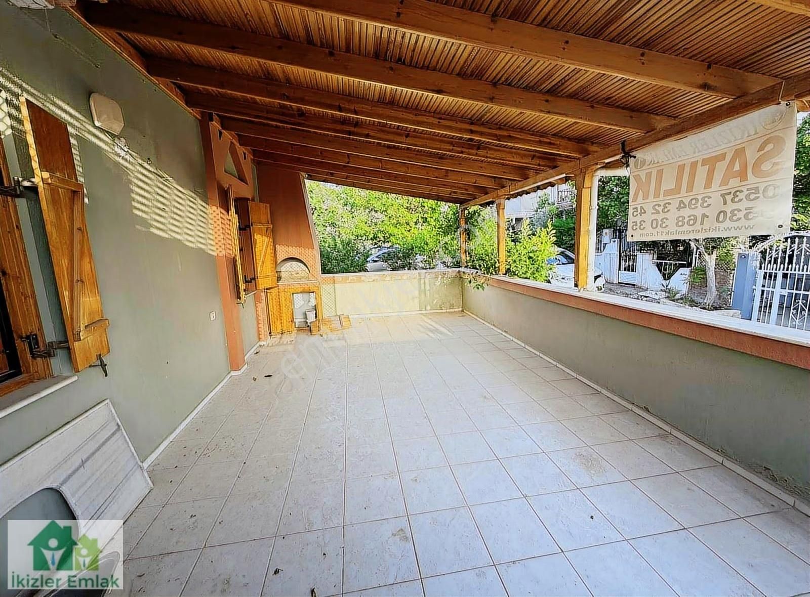 Seferihisar Ürkmez'de Deniz Tarafında Satılık 1+1 85m2 Daire - Görsel 11