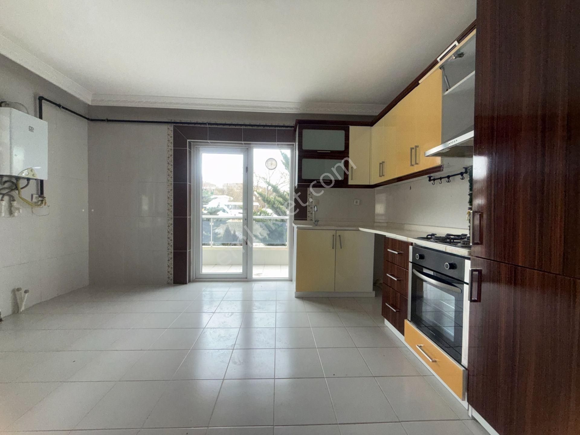 Ufuk Kılıç Emlak'tan Site İçinde Full Yapılı Ferah 3+1 Fırsat Daire