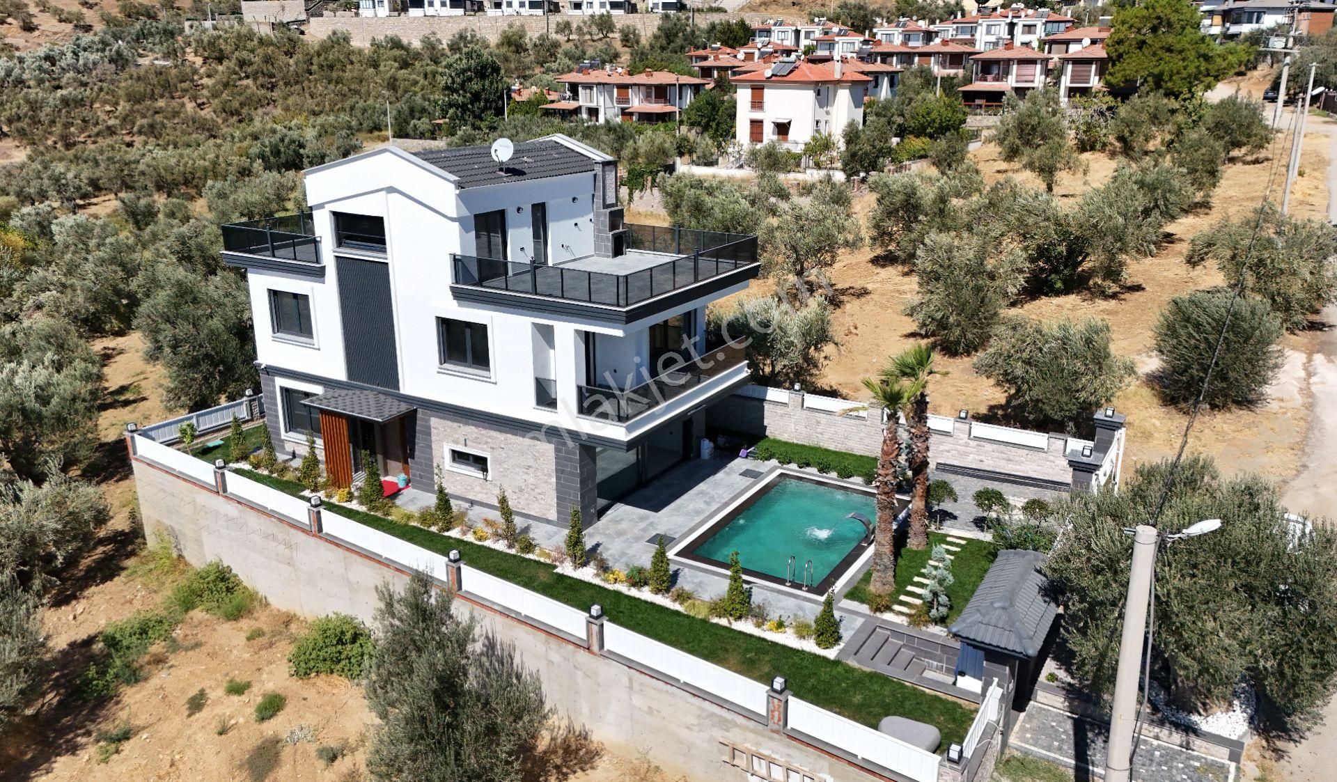 Yiğit'ten Altınolukta 5+1 Spa Konforu Havuz Jakuzi Hamamlı Villa - Görsel 2