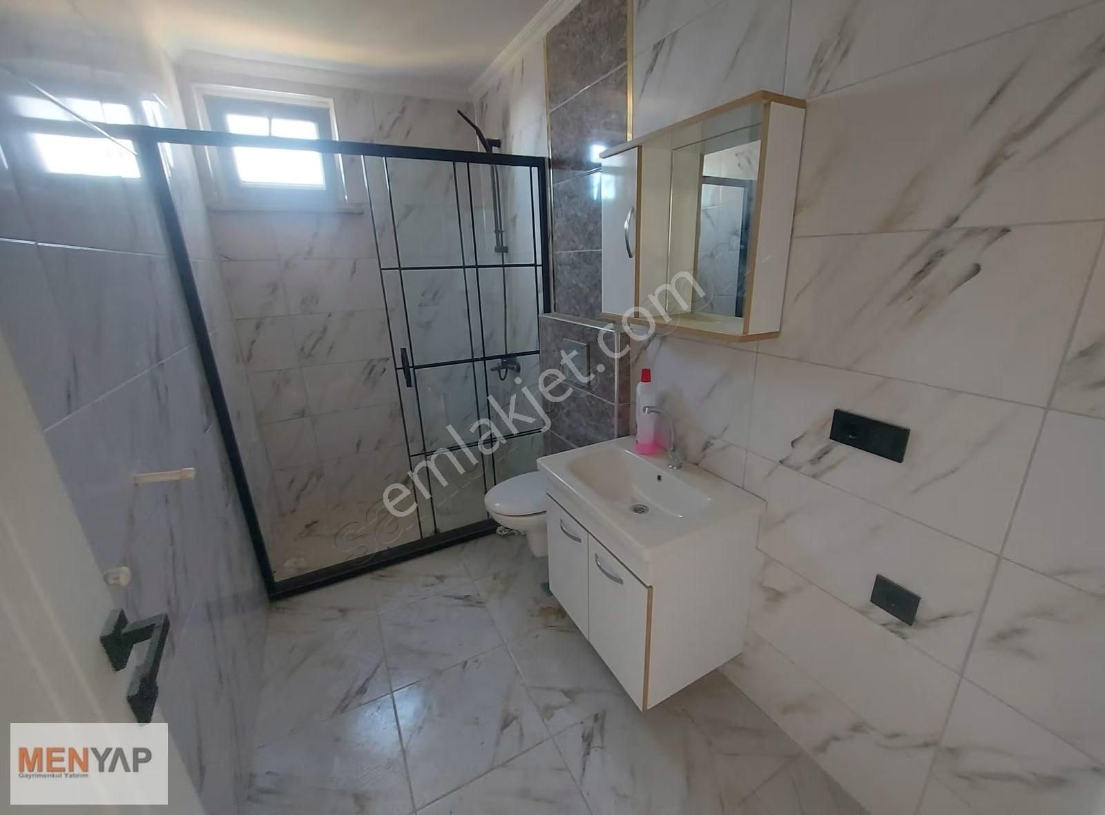 Deniz Tarafında 3+1 İskanlı Bahçeli Tribleks Villa - Görsel 20