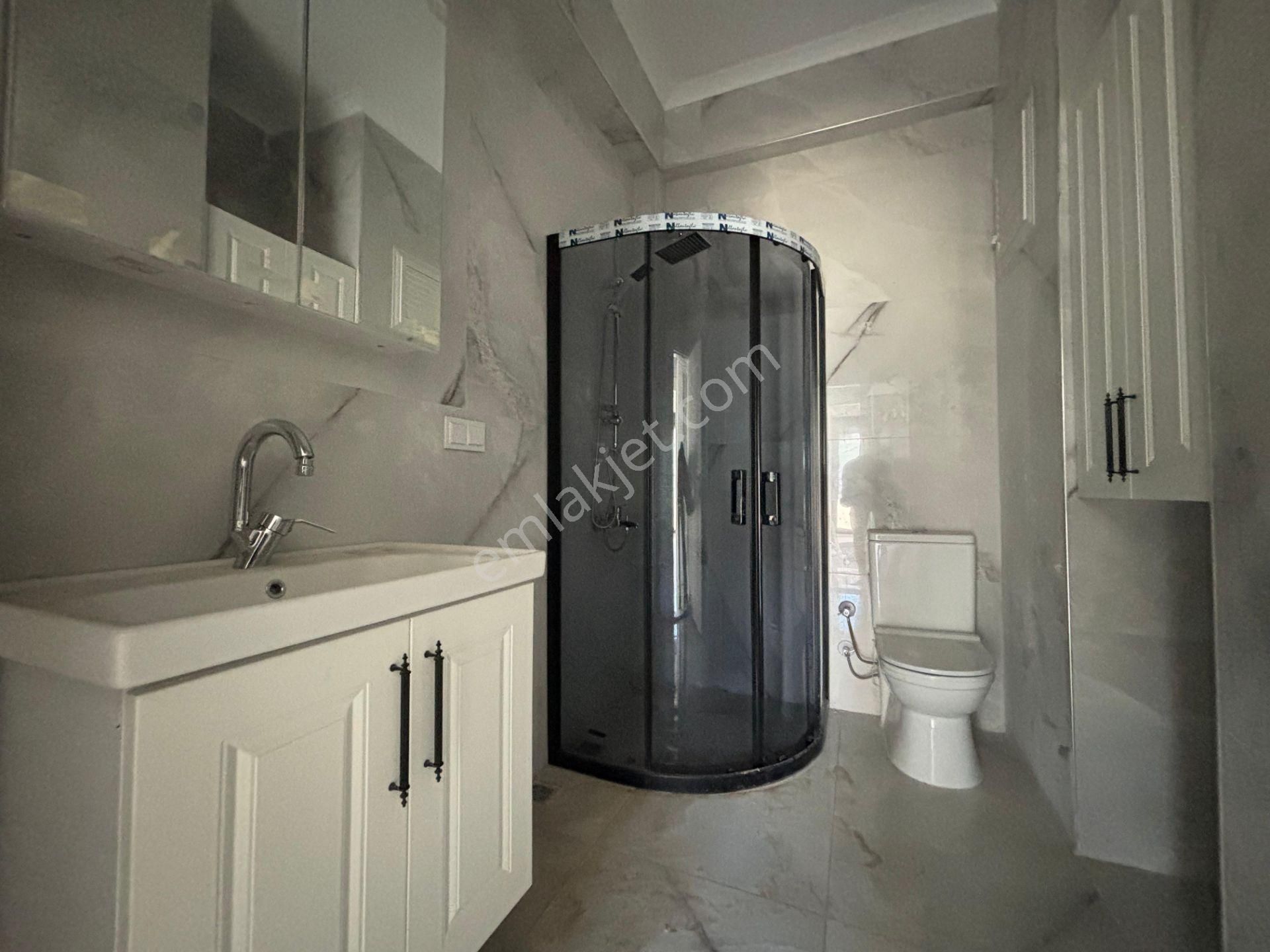 Yiğit'ten Küçükkuyu'da 2+1 Site İçerisinde Ayrı Mutfaklı Daire - Görsel 24