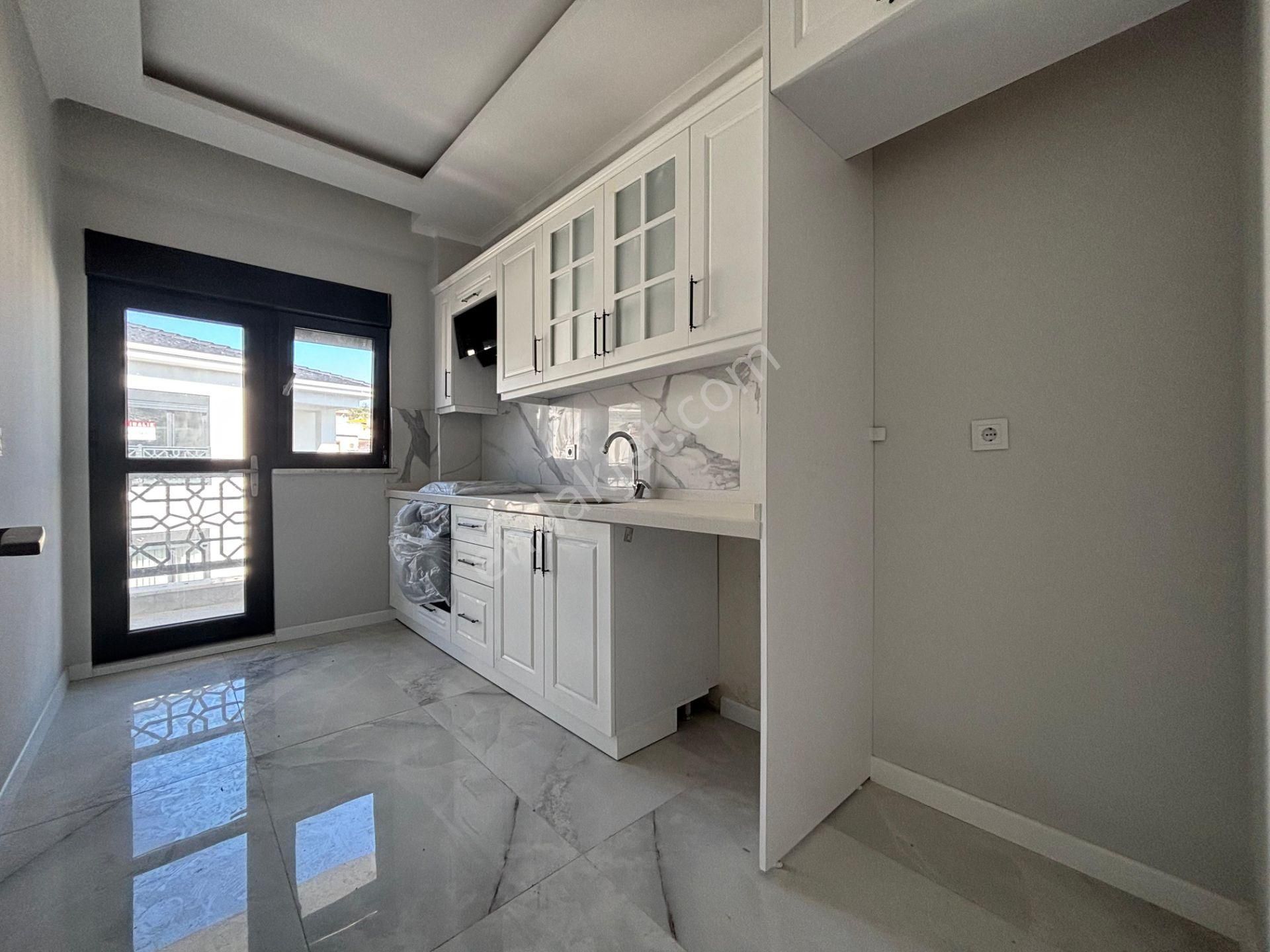 Yiğit'ten Küçükkuyu'da 2+1 Site İçerisinde Ayrı Mutfaklı Daire - Görsel 7