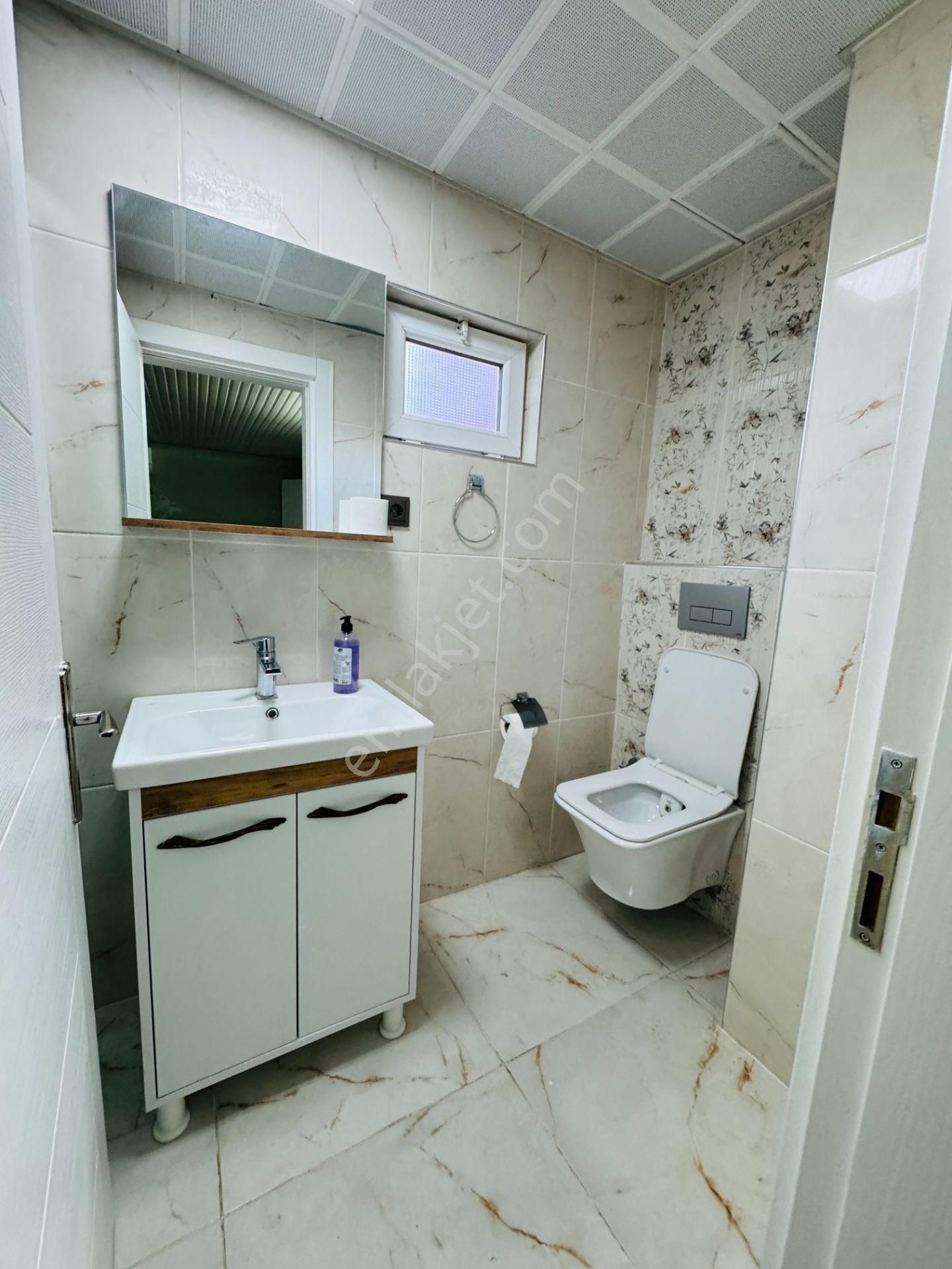 3600 M² Arsa İçerisinde 3 Katlı 7+1 Kiralık - Görsel 15