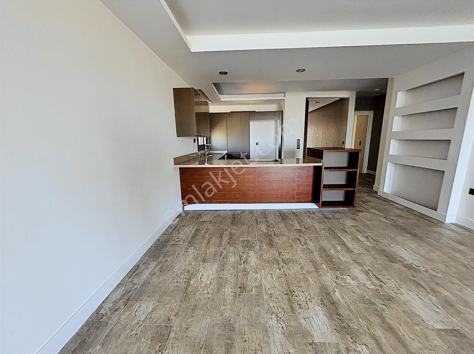 Kuşadası Ege Mahallesinde Ful Deniz Manzaralı ,havuzlu 3+1 Daire - Görsel 20