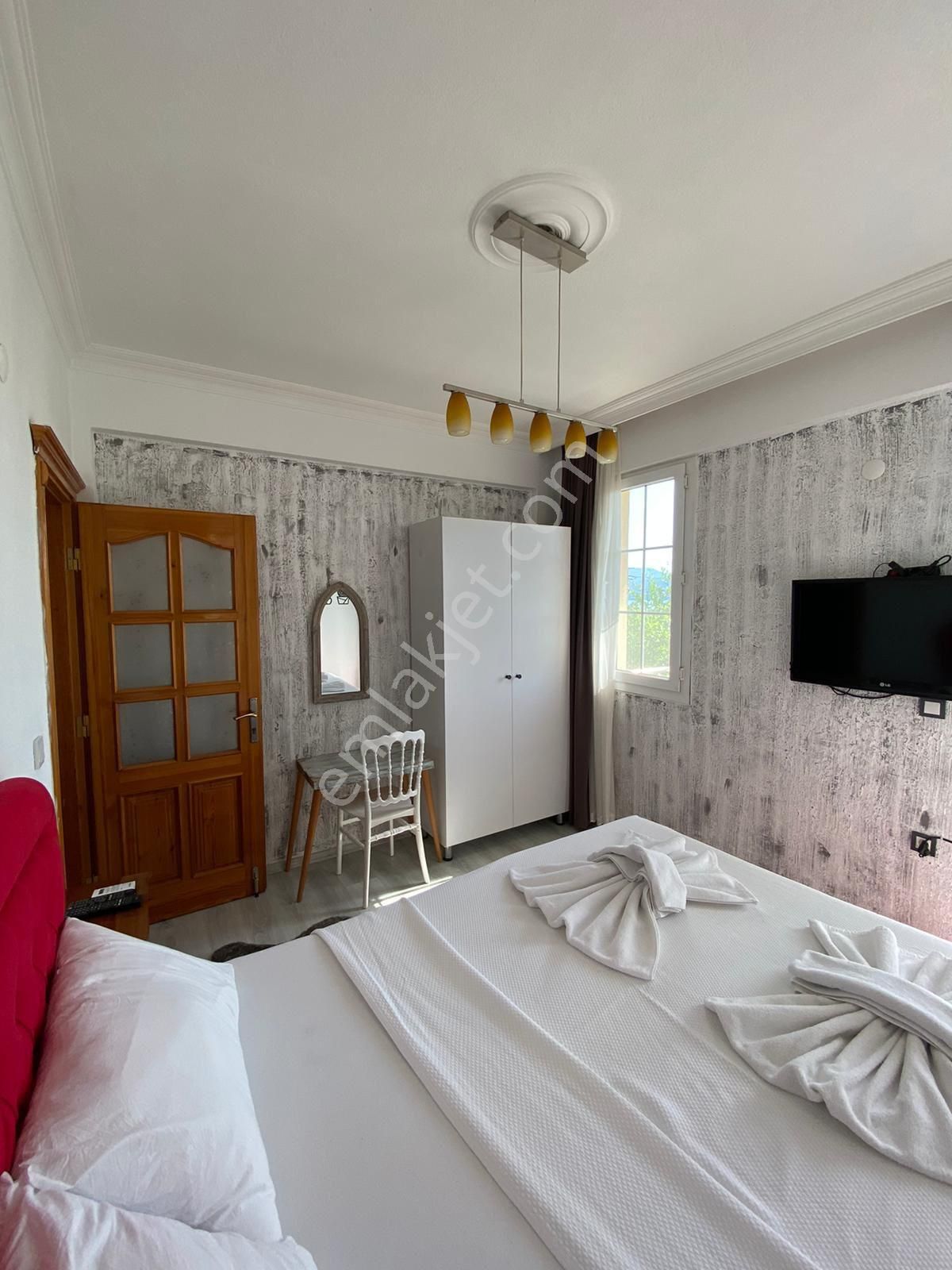 Goldhouse Dan Kiralık Sahile 50 Mt Mesafede Havuzlu Eşyalı Daire - Görsel 18