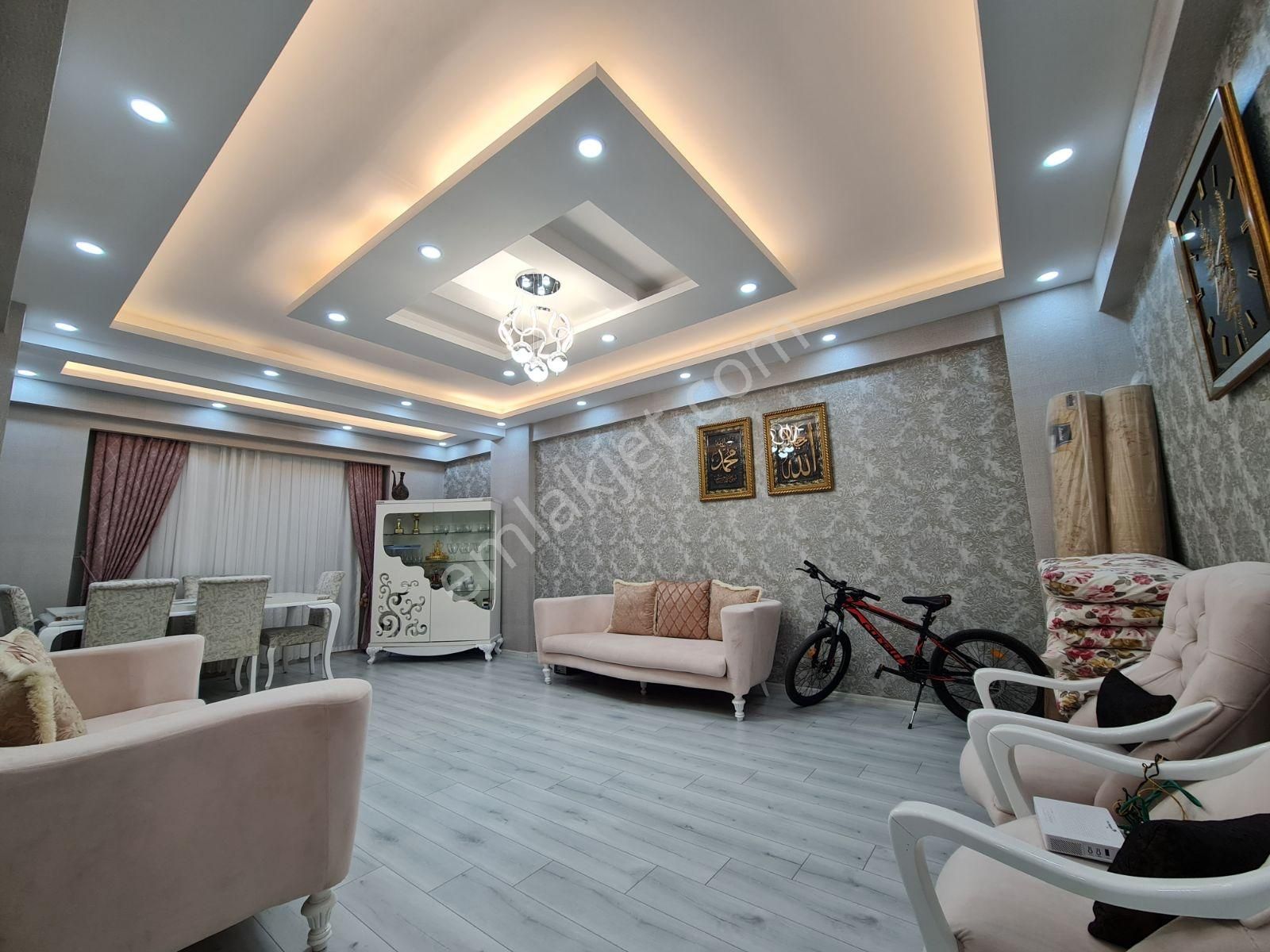 Yasin Batan'dan Çocuk Oyun Dünyası Yanı Satılık Lüks Geniş 4+1!