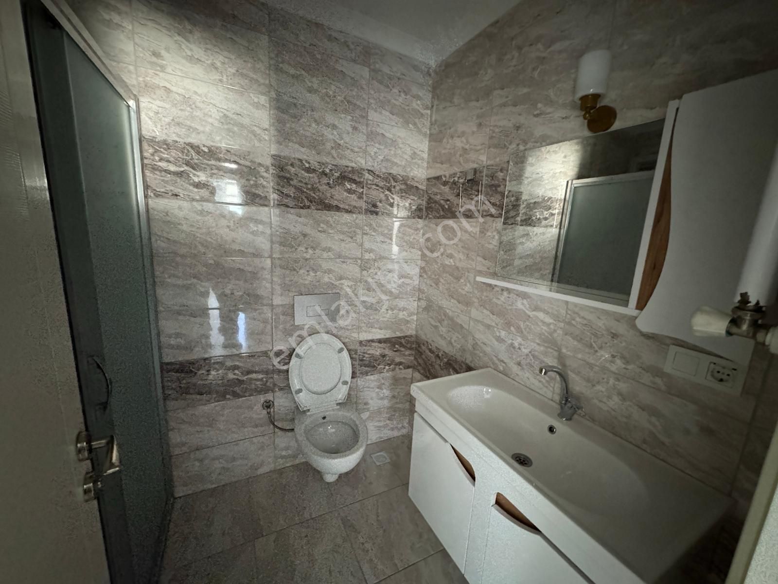 Trabzon Kaşüstü'nde Kiralık 3+1 Daire - Görsel 12