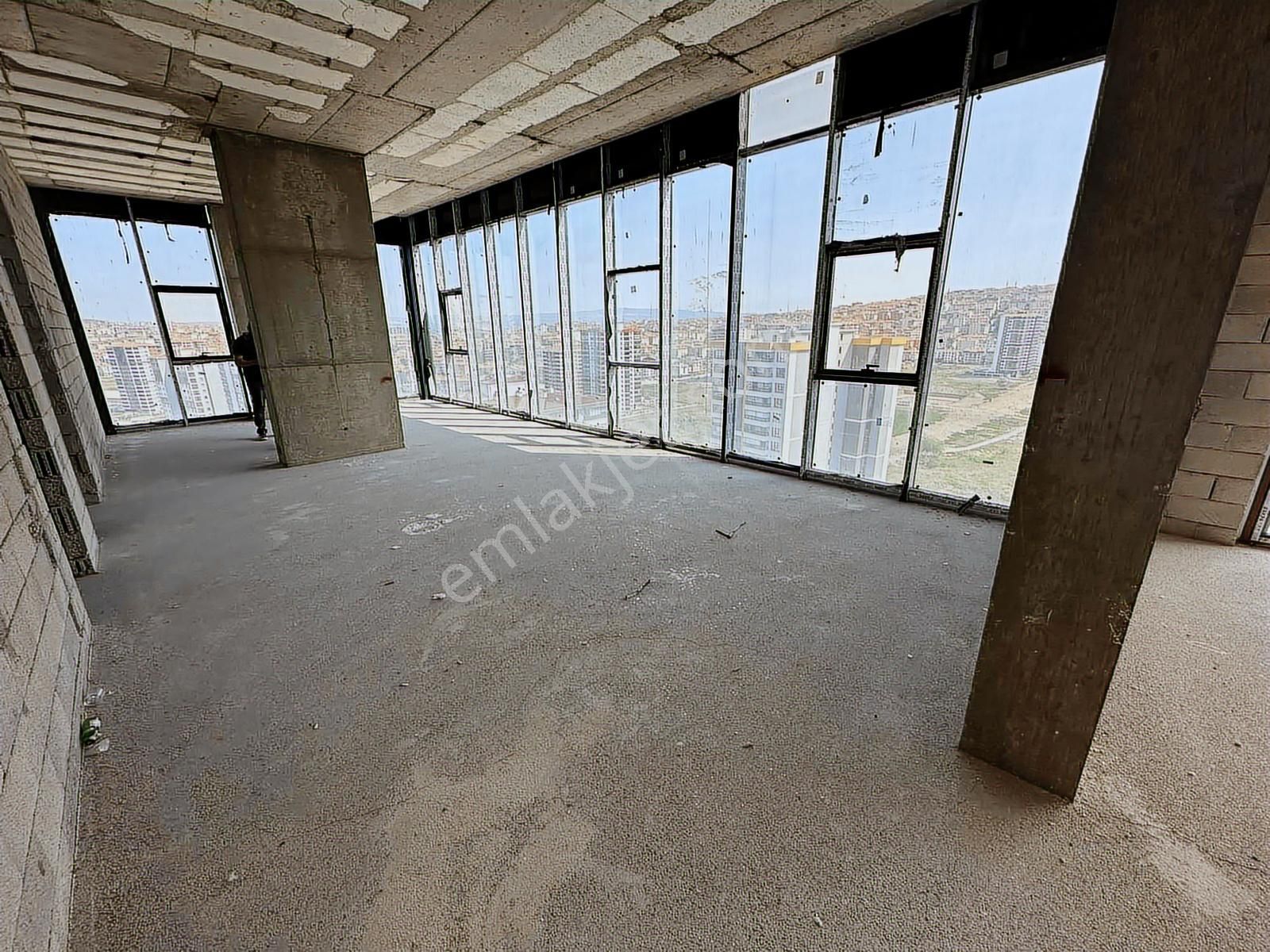 Kılıçsoy'dan Bellis Kule'de Geniş Ofis Gd Cephe Kiralık Ofis