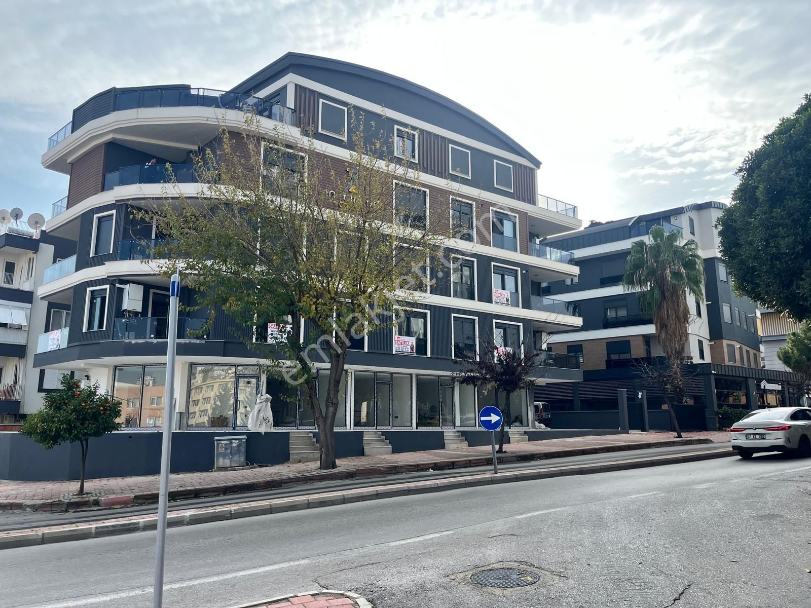 Antalya Konyaaltı Toros Satılık 1+1 Sıfır Üniversite Karşısı