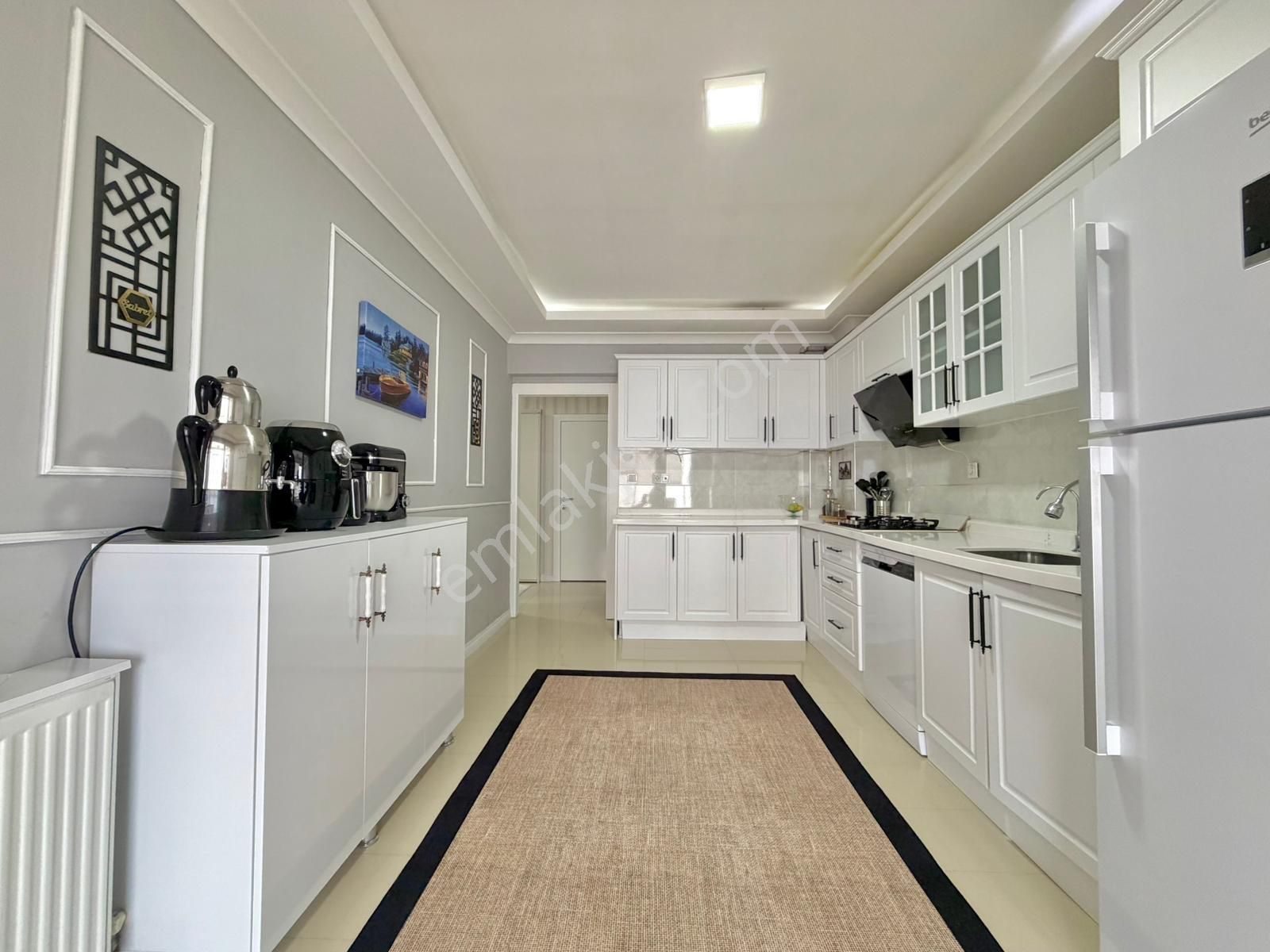 Kalecik Emlak'tan Merkez'de Site'de Ebeveyn Banyolu 185m² Güney Lüx 4+1 - Görsel 4