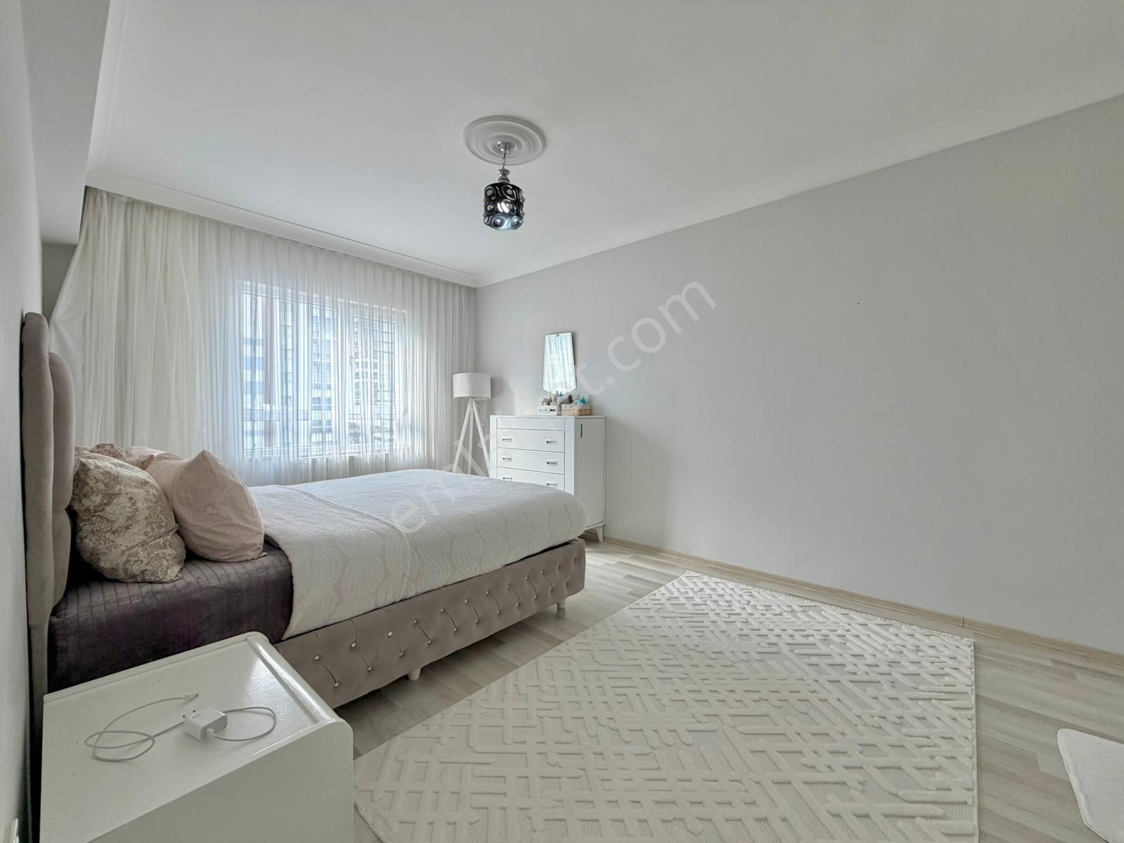 Kalecik Emlak'tan Merkez'de Site'de Ebeveyn Banyolu 185m² Güney Lüx 4+1 - Görsel 14