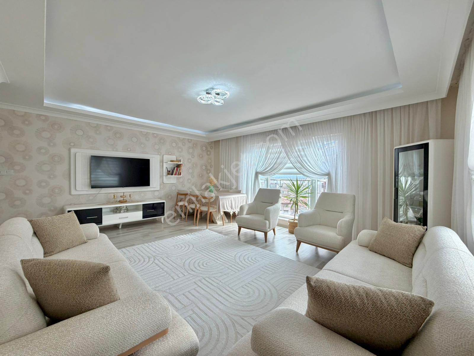 Kalecik Emlak'tan Merkez'de Site'de Ebeveyn Banyolu 185m² Güney Lüx 4+1 - Görsel 8