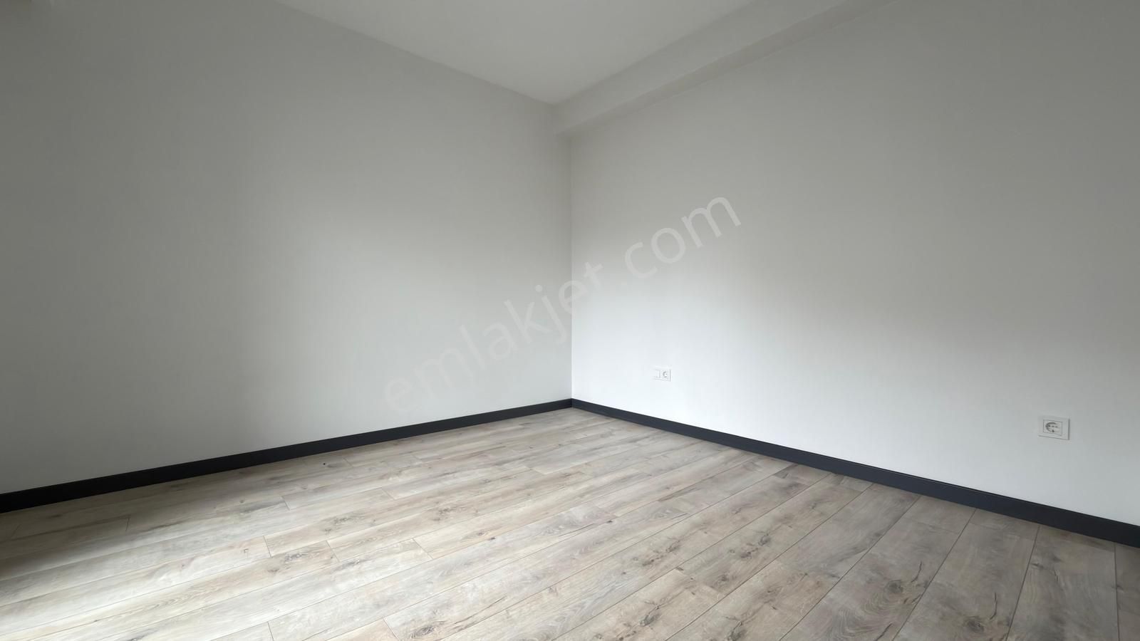 Talatpaşa Mari Vadi Evlerinde 2+1 Kiralık Daire Metrobüse 6dk - Görsel 19