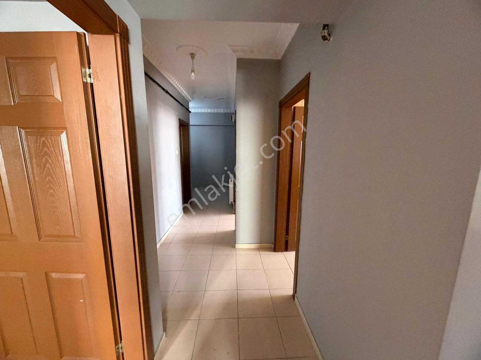 Özdemir Emlak,tan Kıbrıs Köy,de Ön Cephe Ara Kat Fırsat 3+1 Daire - Görsel 13