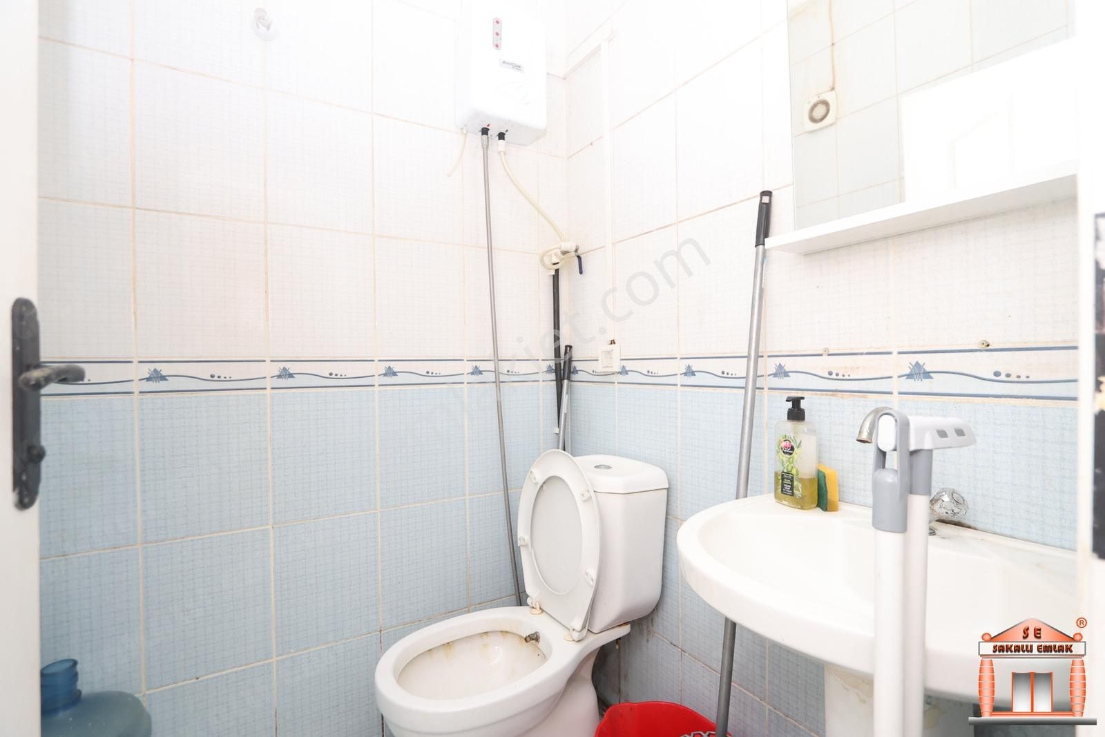 S-a-k-a-l-l-ı-dan Turgutreis Merkezde İşlek Caddede Kiralık Ofis - Görsel 7