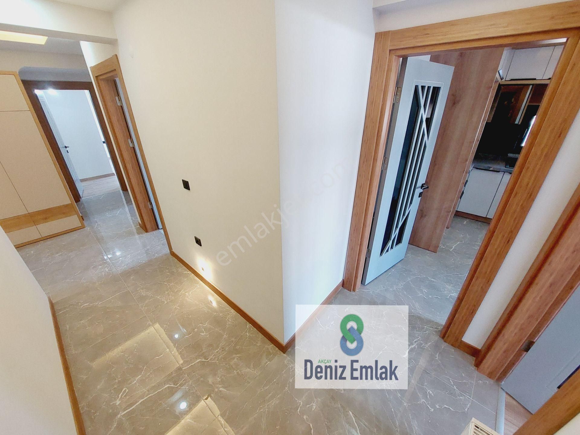 Denizden Akçayda Öncephe Arakat Kapalı Otoparklı Satılık 3+1 Daire. - Görsel 9