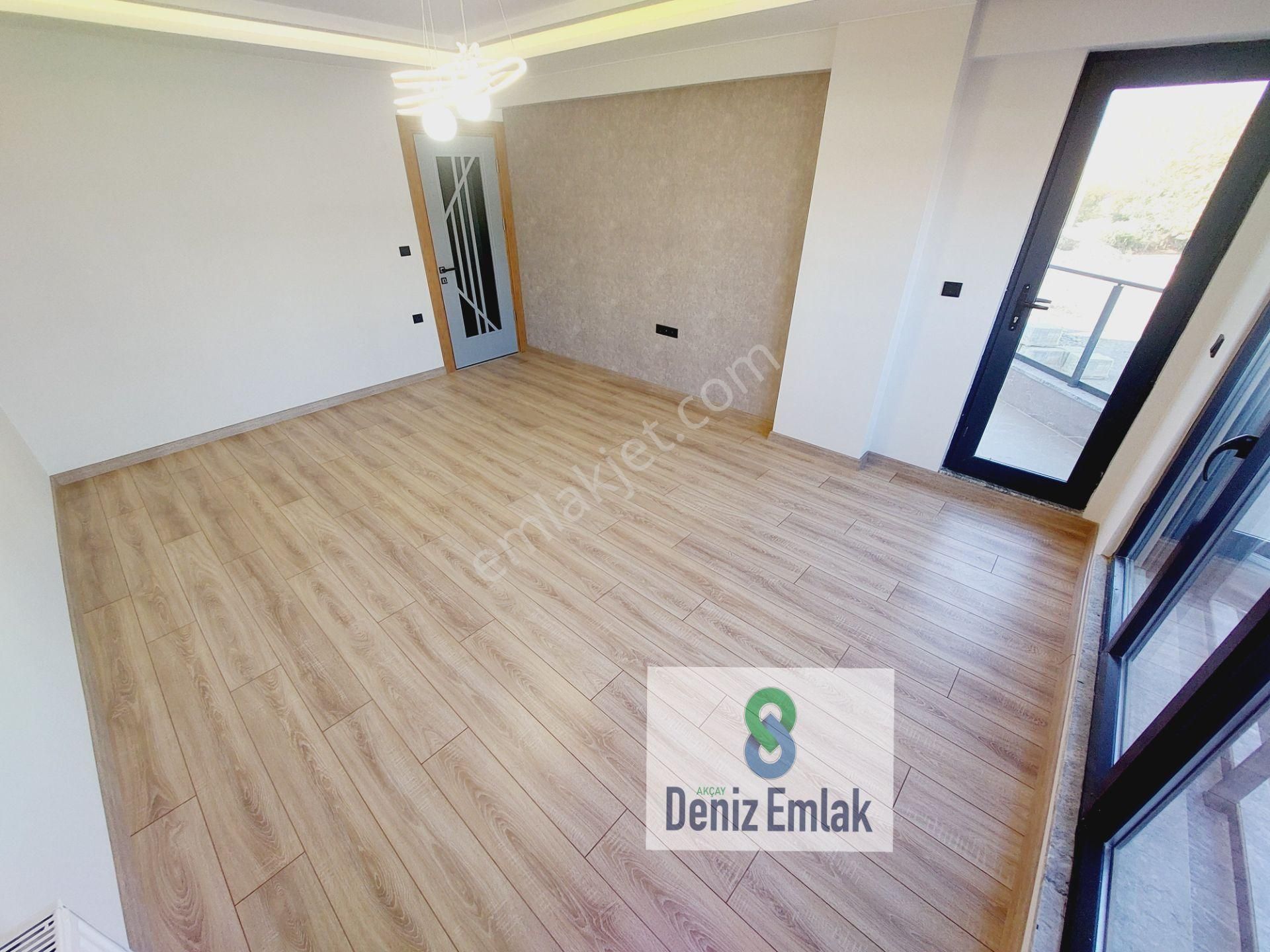 Denizden Akçayda Öncephe Arakat Kapalı Otoparklı Satılık 3+1 Daire. - Görsel 25