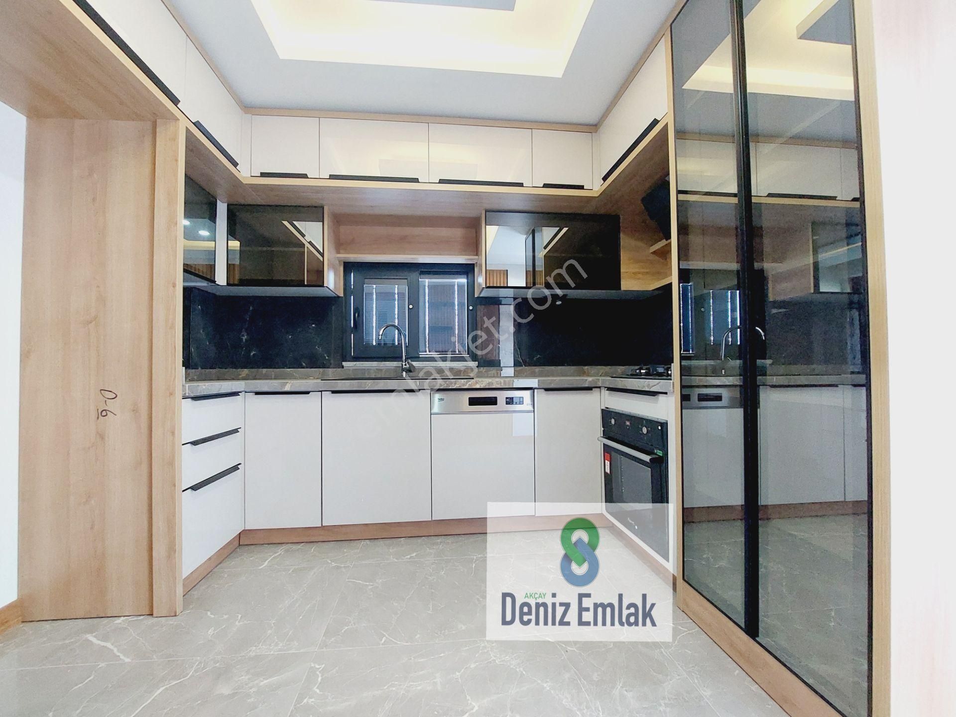 Denizden Akçayda Öncephe Arakat Kapalı Otoparklı Satılık 3+1 Daire. - Görsel 19