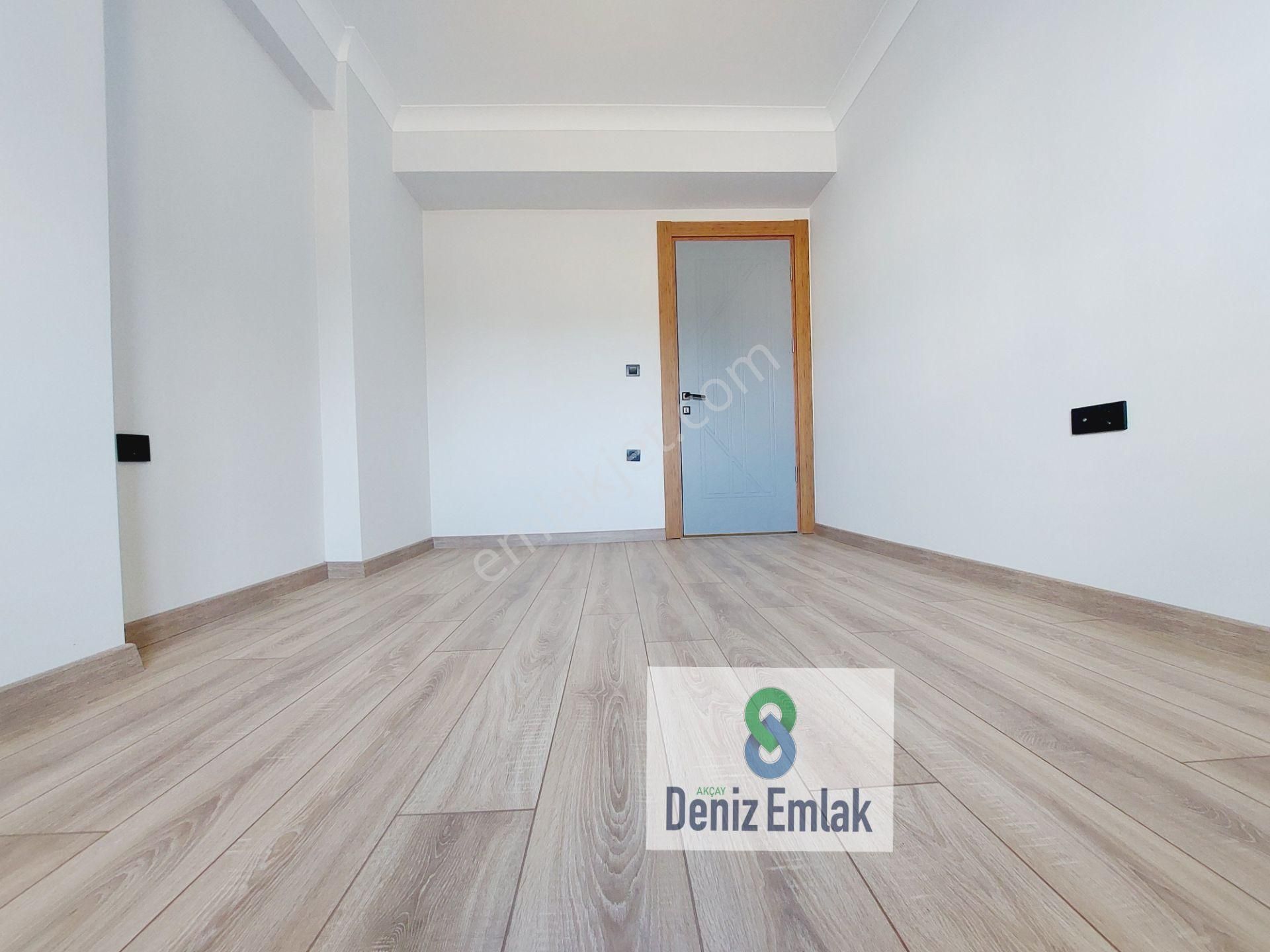 Denizden Akçayda Öncephe Arakat Kapalı Otoparklı Satılık 3+1 Daire. - Görsel 33