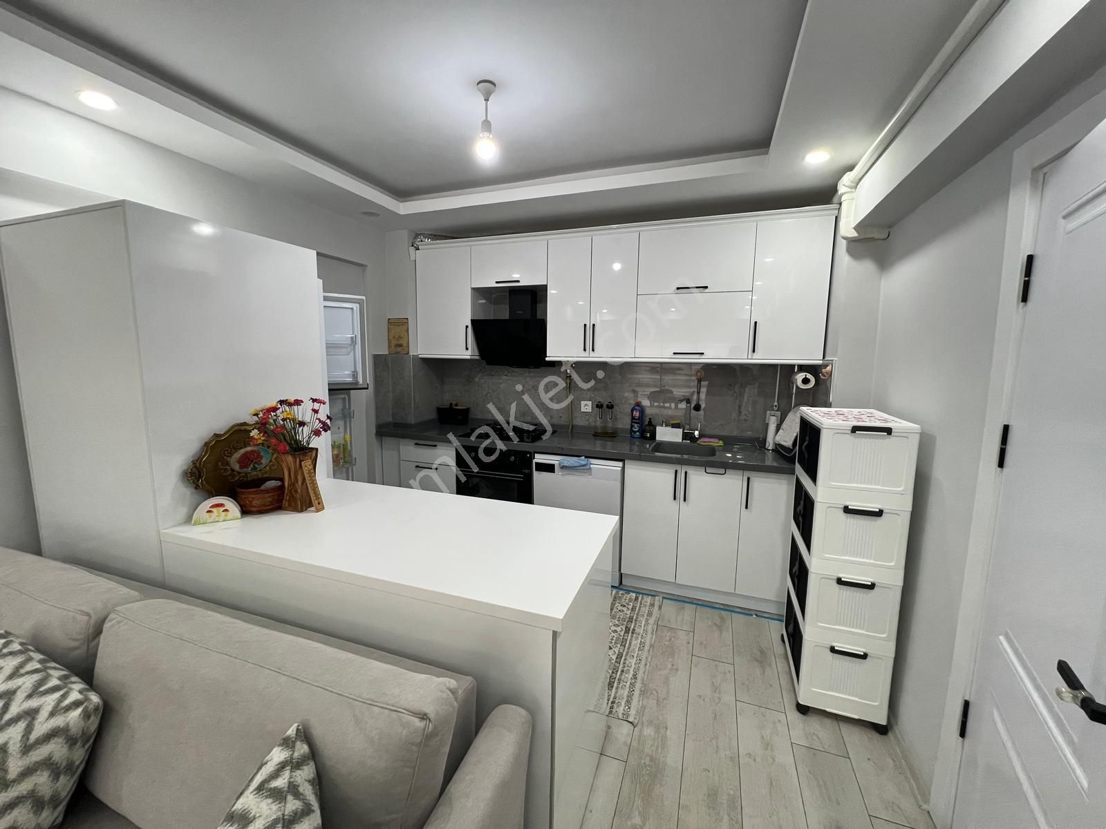 Lapseki Çardak'ta Boğaz Manzaralı 1+1 Satılık Daire - Görsel 26