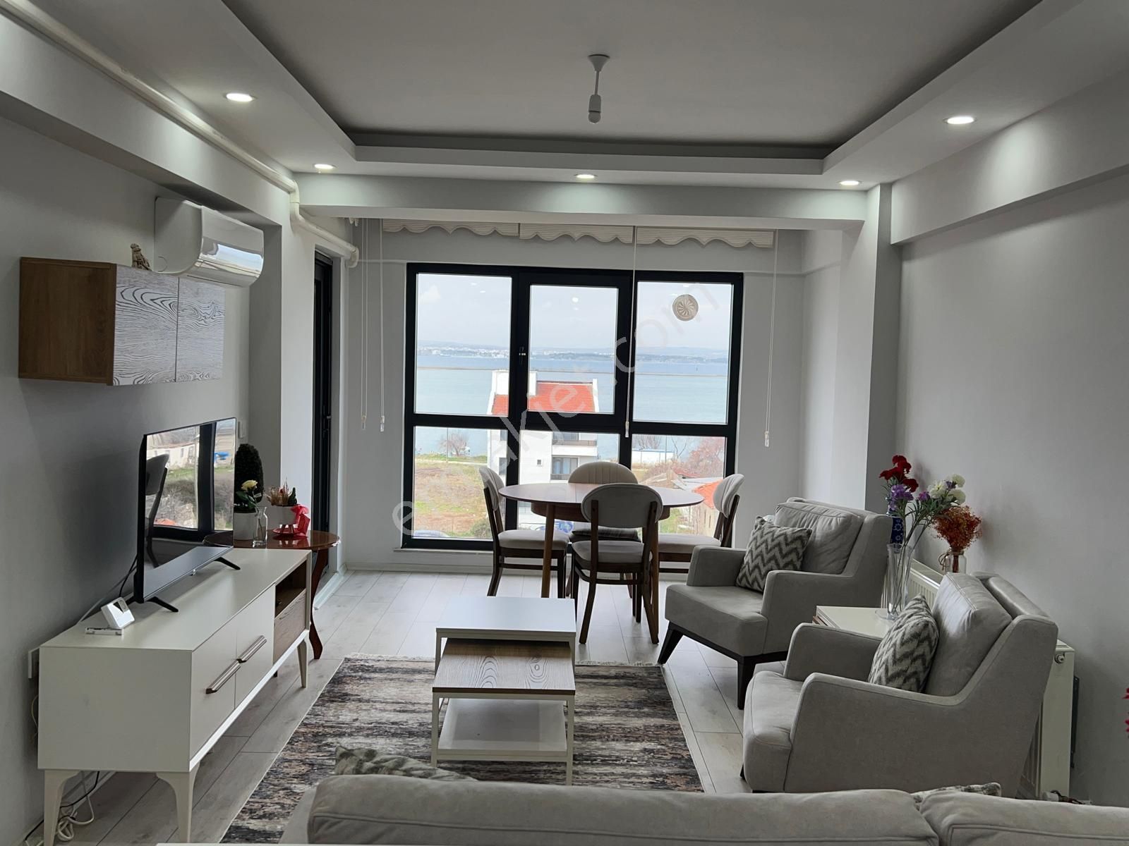 Lapseki Çardak'ta Boğaz Manzaralı 1+1 Satılık Daire - Görsel 3