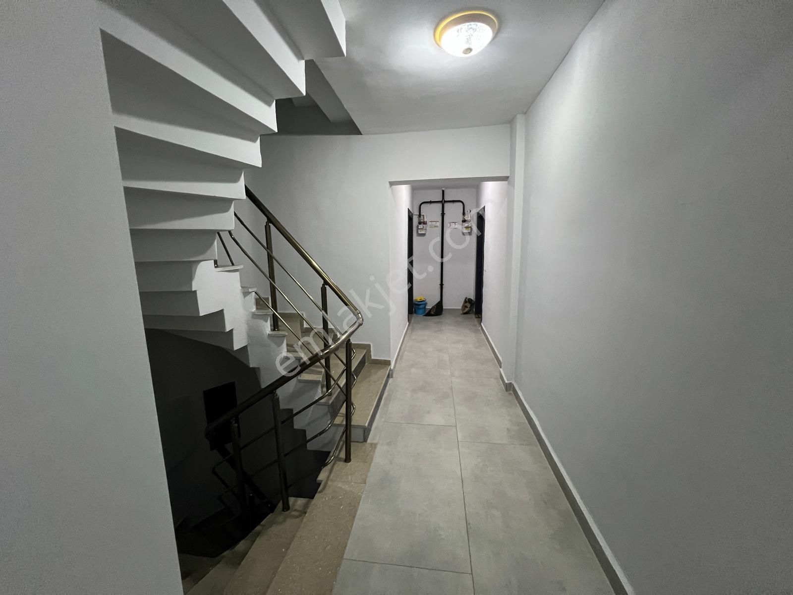 Lapseki Çardak'ta Boğaz Manzaralı 1+1 Satılık Daire - Görsel 27