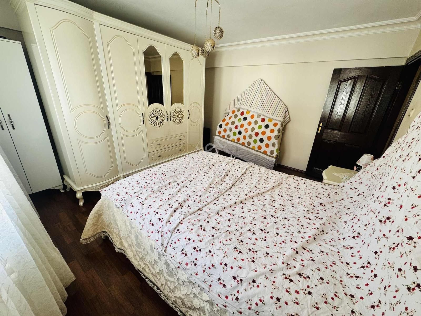 Şentürk Gayrimenkul'den'' Süper Konumda'' Masrafsız Daire - Görsel 12