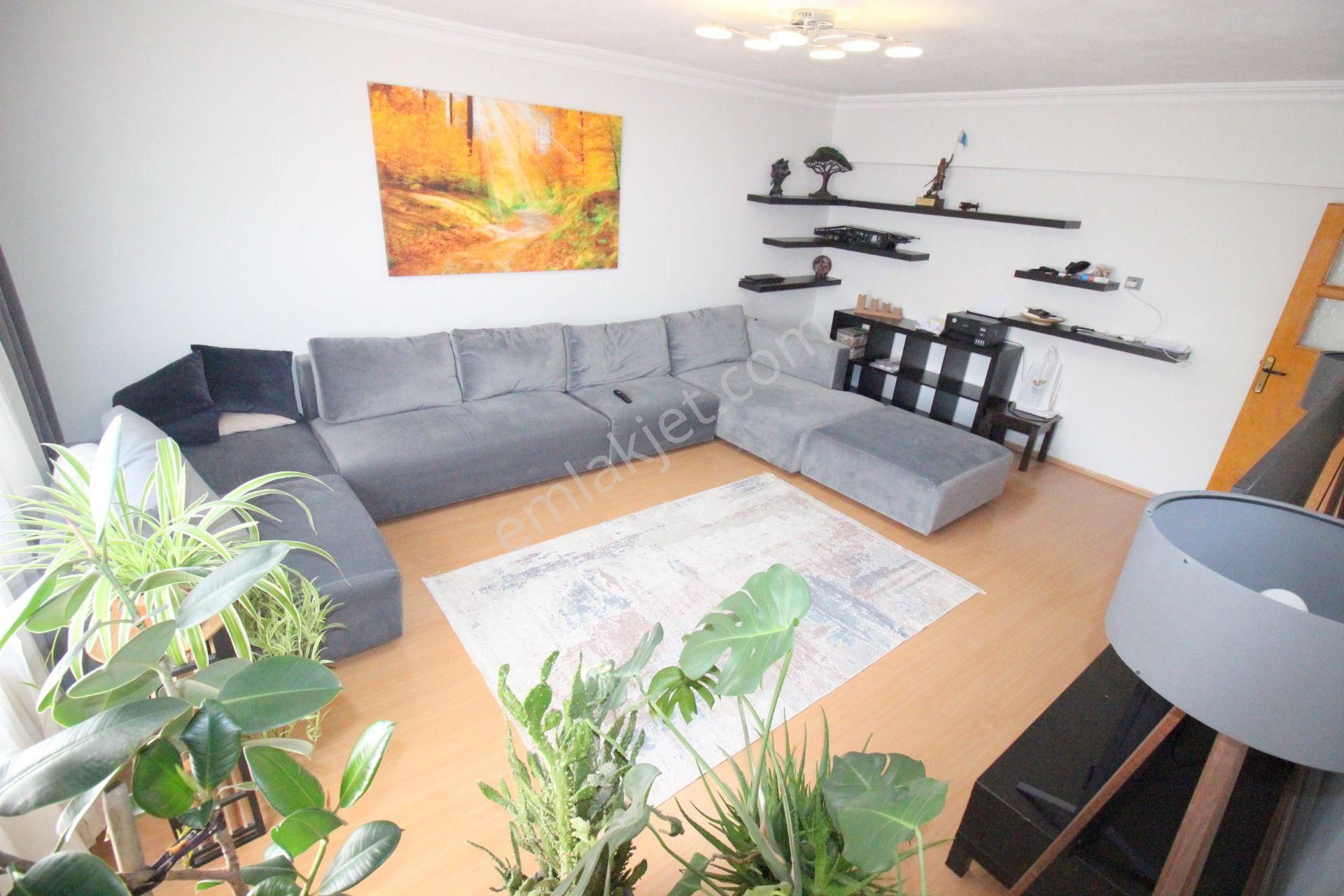 Hemdem Gayrimenkul'den Piyade'de Ana Caddeye Yakın Ön Cephe 3+1 Satılık Daire - Görsel 5