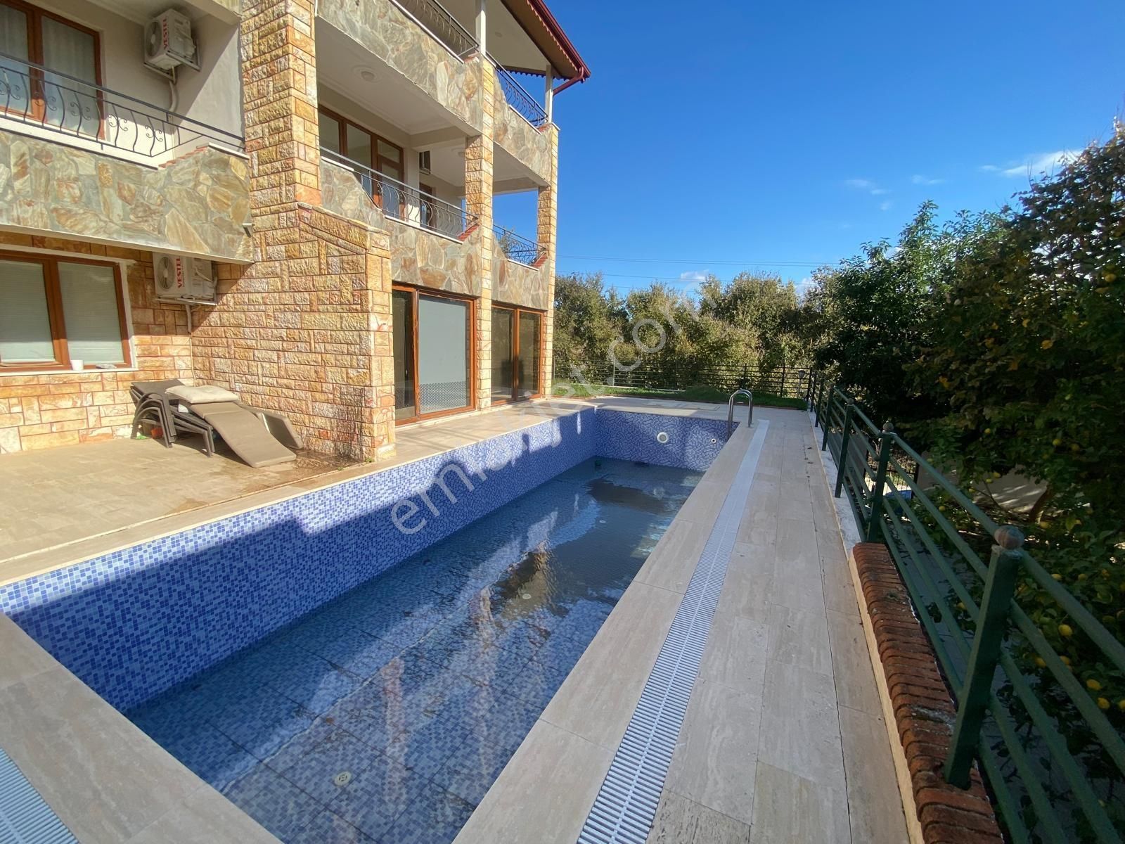 Antalya Side Bölgesinde 3+1 Müstakil Tripleks Villa - Görsel 12