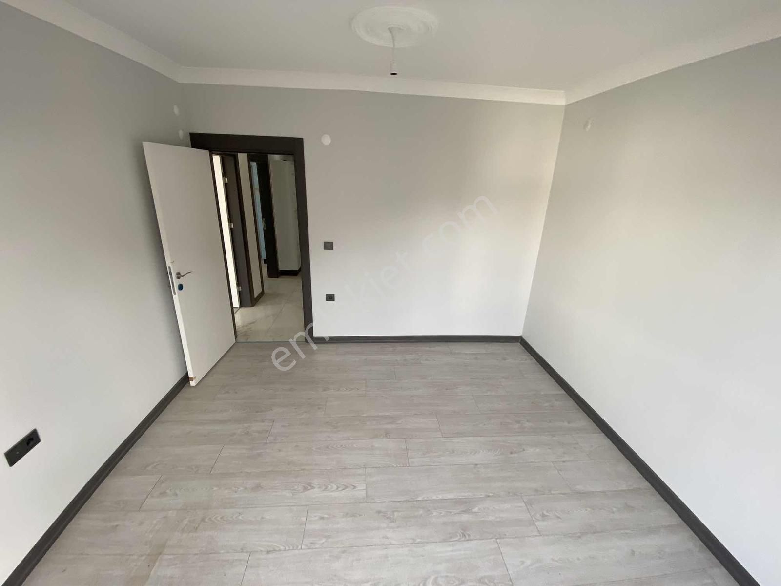 Hatip Mahallesin De 3+1 Havuzlu Site İçi Satılık Daire - Görsel 3