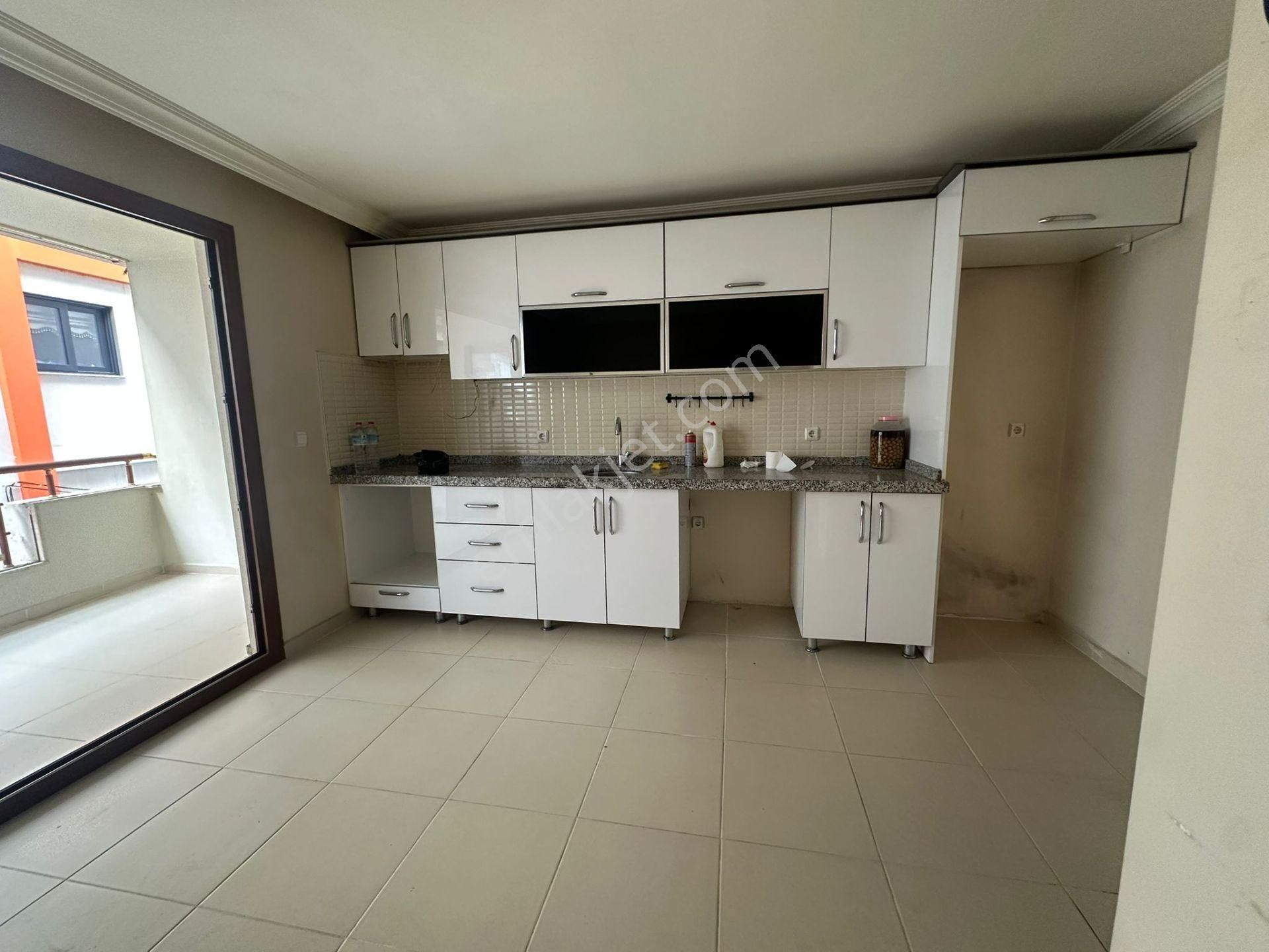 Salim Bey Mahallesinde Merkezin Tam Kalbinde, 3+1 Kiralık Daire - Görsel 19