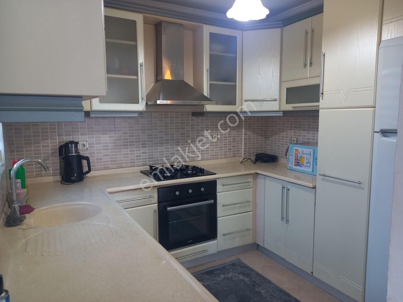 Sahilkent Bölgesinde Denize 100 Metre Uzaklıkta Eşyalı 3+1 Villa - Görsel 9