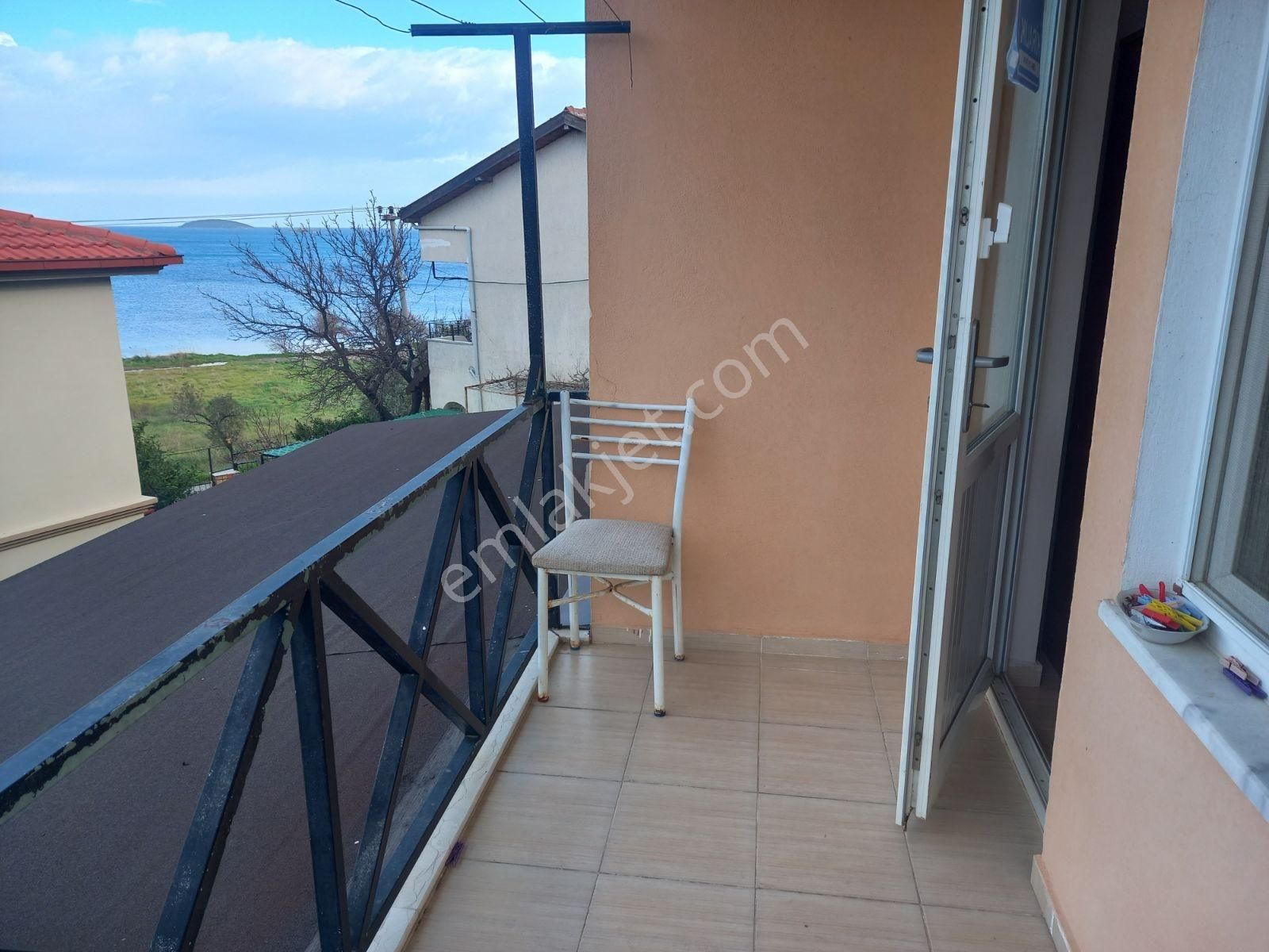 Sahilkent Bölgesinde Denize 100 Metre Uzaklıkta Eşyalı 3+1 Villa - Görsel 19