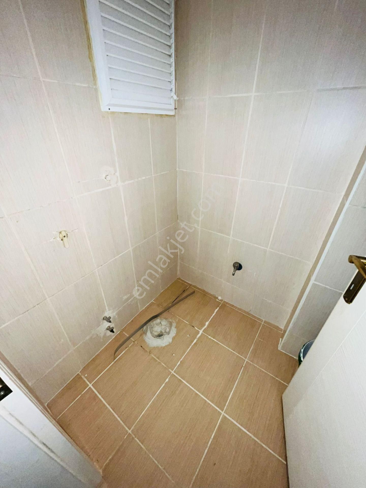 Tuzluçayır Göbek Yakını Giriş Katta Asansörlü 2+1 Satılık Daire !!! - Görsel 16