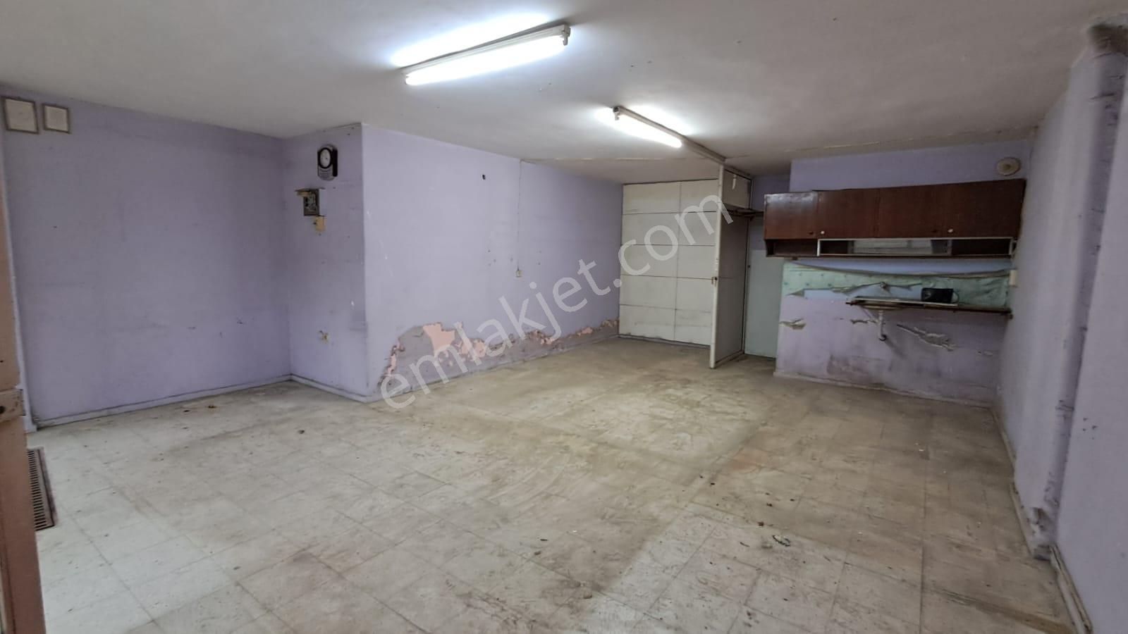 Şehirin Merkezinde 100m2 Depolu Dükkan - Görsel 2