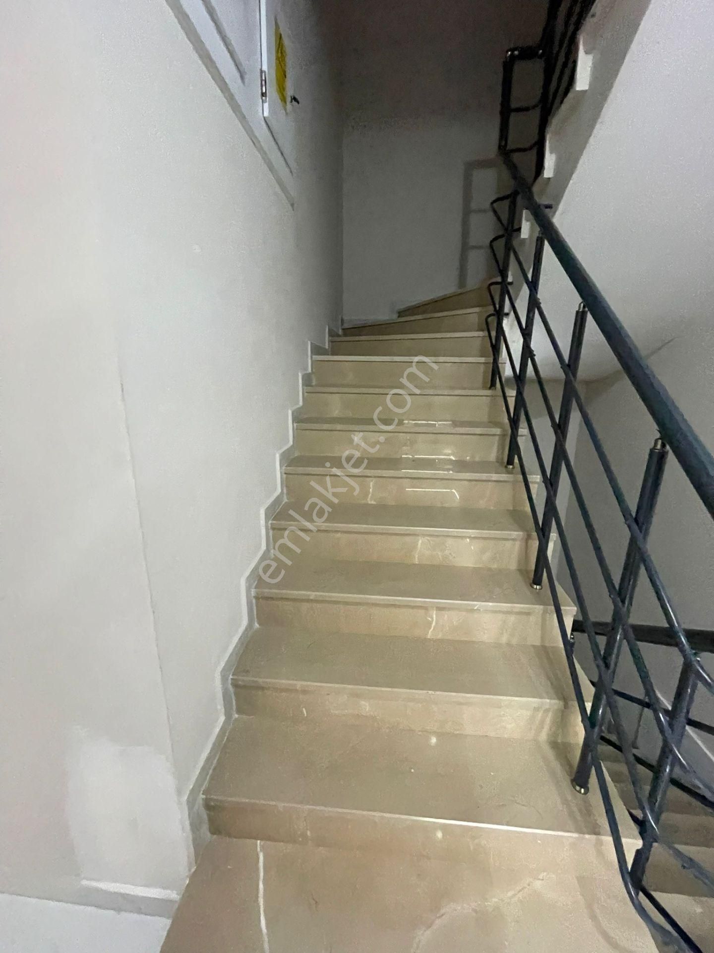 Aktel Gayrimenkulden Selahatin Eyübide Satılık 3+1 Daire - Görsel 5