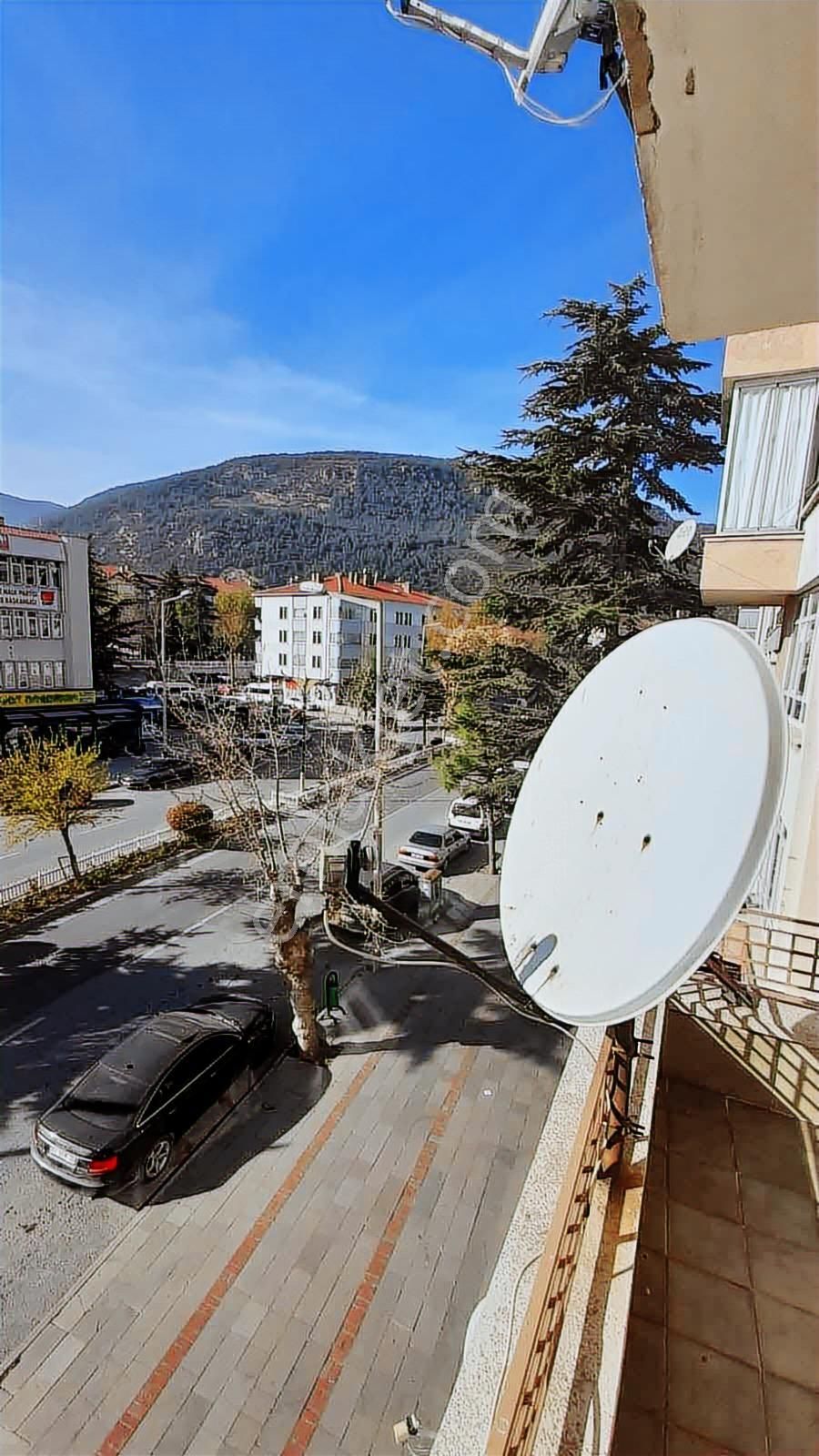 Dinamikten Çarşı Merkezde Satlık Daire - Görsel 11