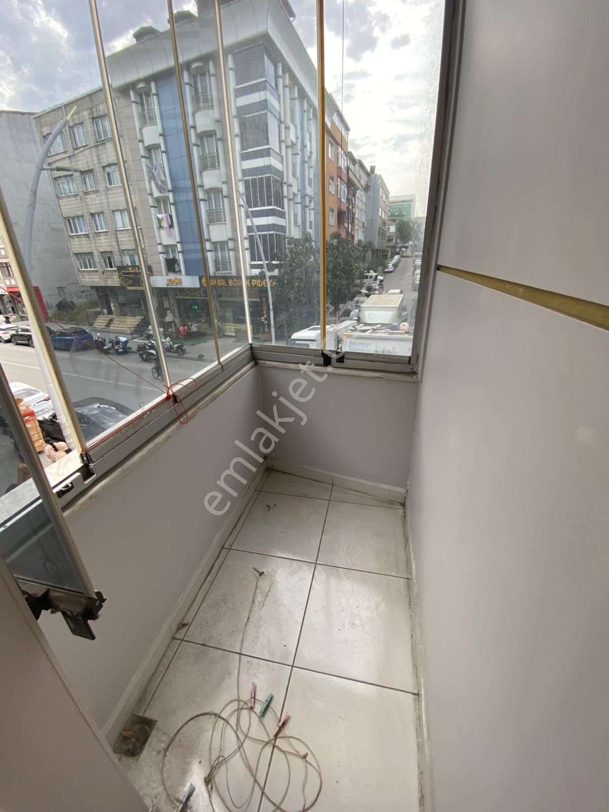 Erpay İnşattan Uğurmumcu Mah.2+1 80m2 Fırsat Arakat Daire - Görsel 24